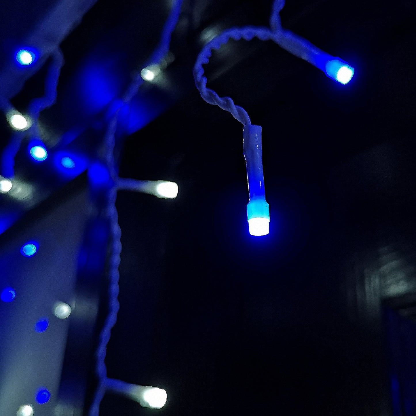 25m 1000 Blue and White LED Frosted Icicle Indoor Outdoor Christmas Lights with Timer