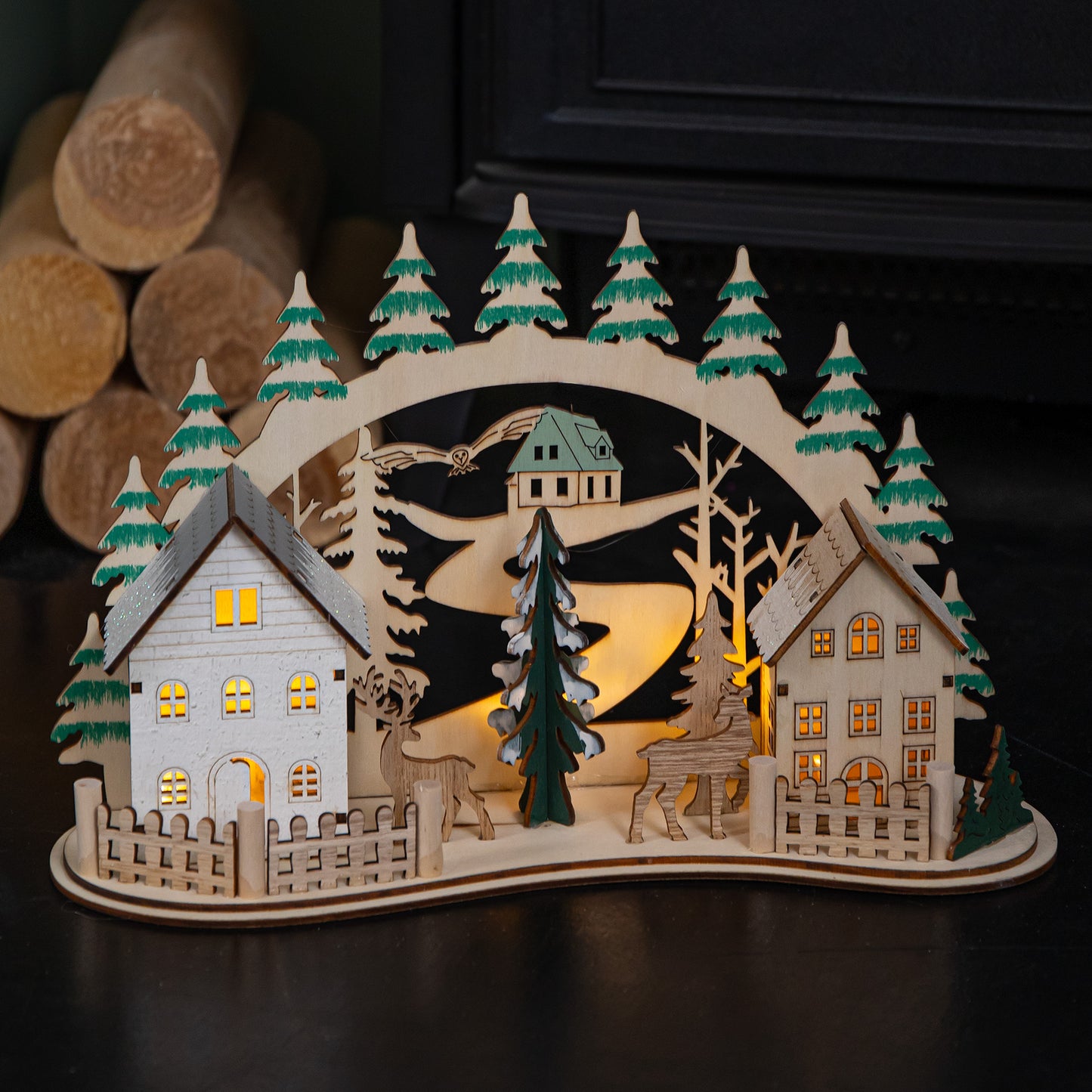 19cm Battery Operated Light up Christmas Wooden Reindeer Village Scene with LEDs