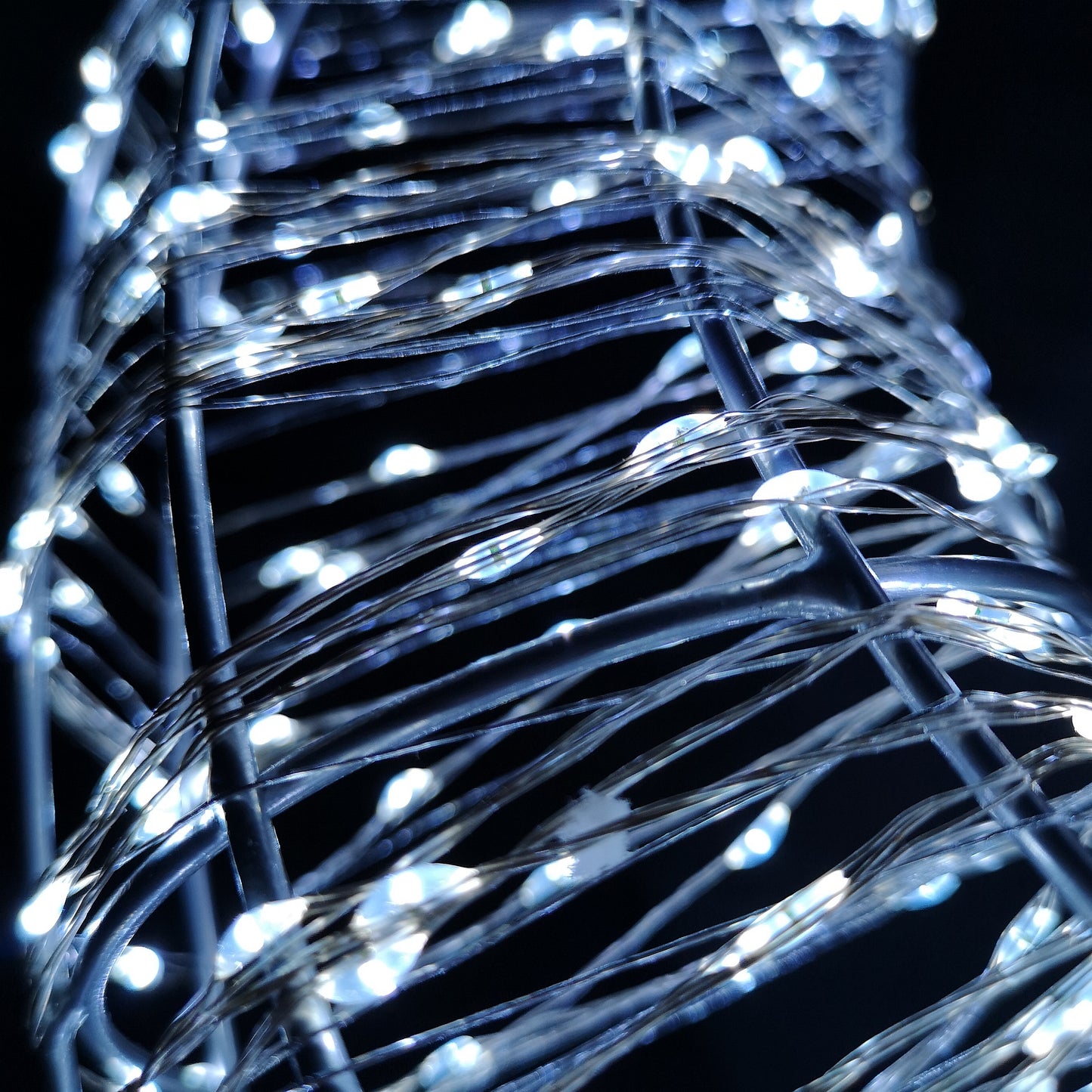 45cm Light up Silver Hanging Christmas Beaded Wreath with 600 White LEDs