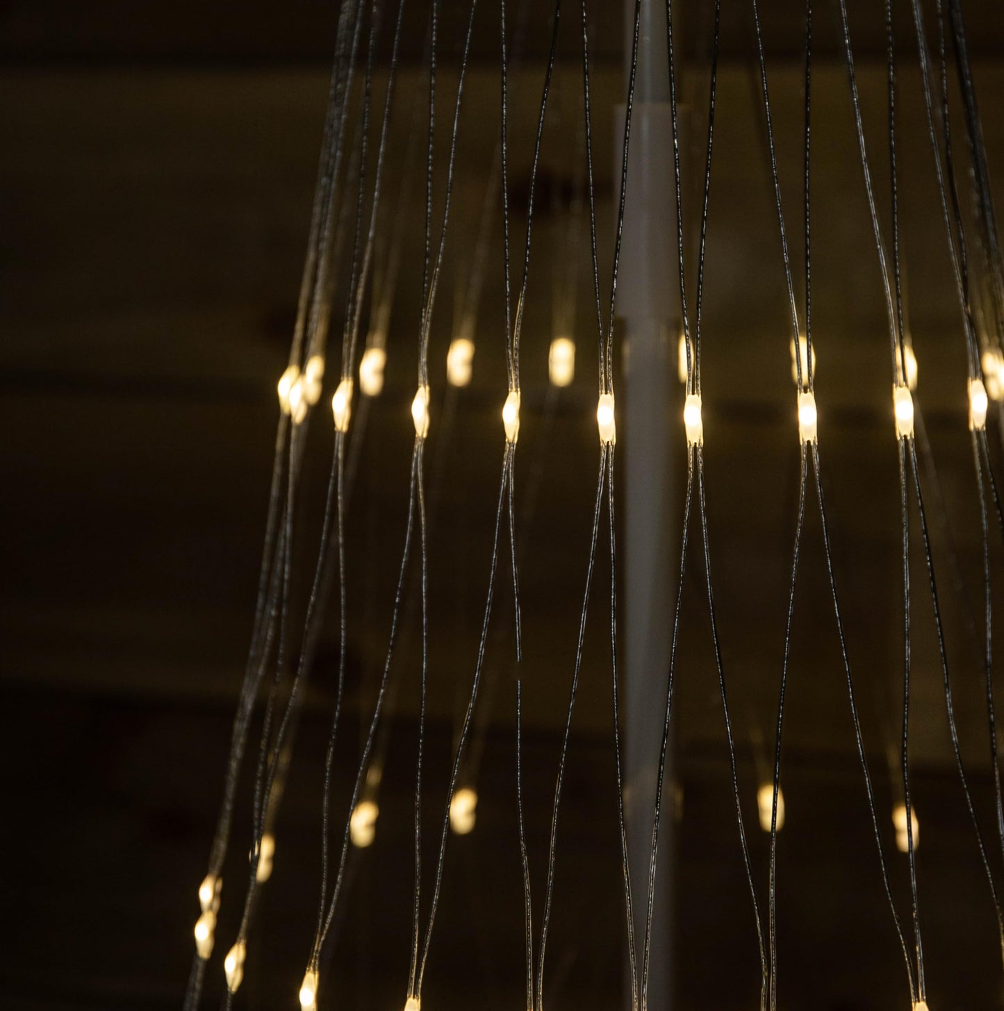 Factory Seconds: 1.35m Light up Christmas Cone Tree with 160 Warm White LEDs and Timer Function