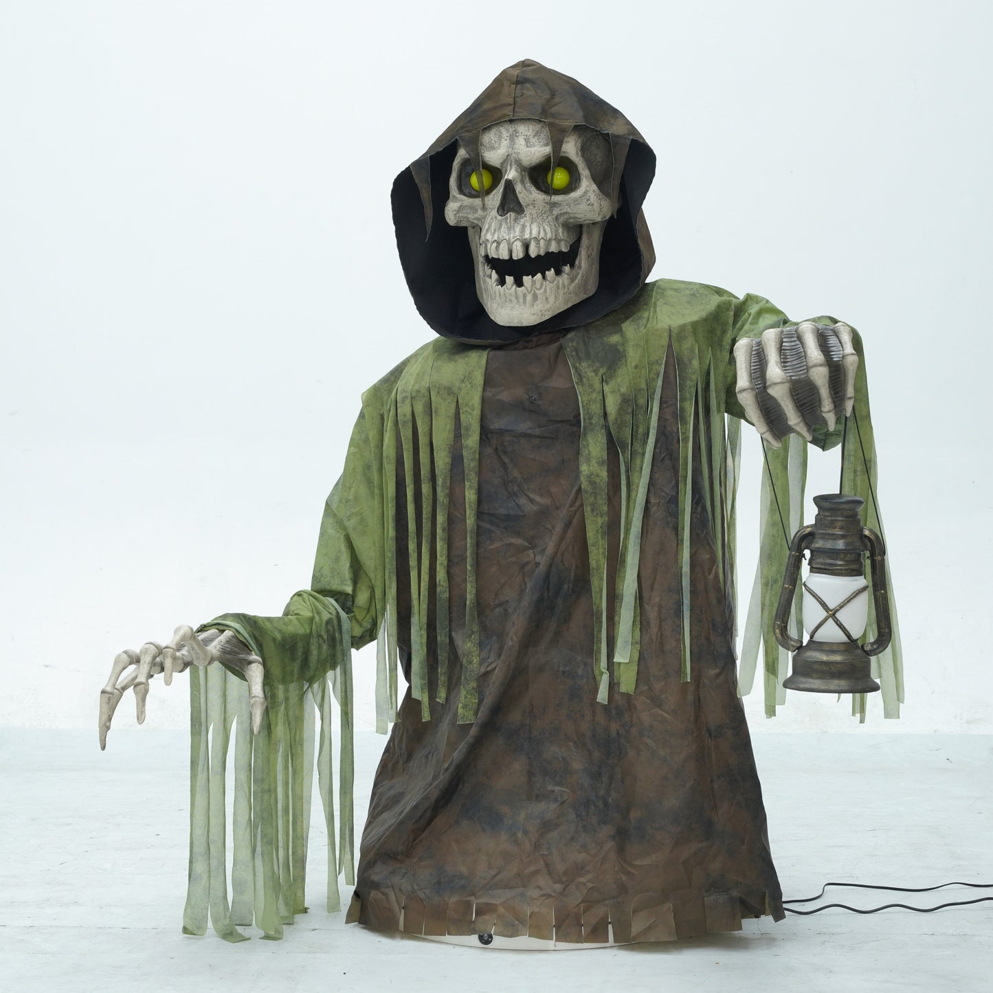 1.47m Tall Light up Corroded Rise Up Reaper Skeleton Halloween Animatronic Decoration