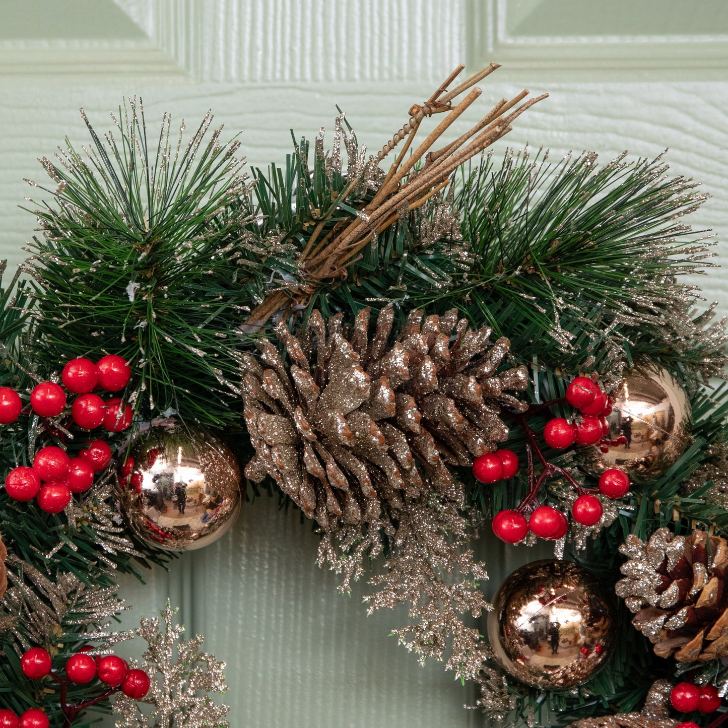 40cm Hanging Christmas Wreath with Gold Baubles, Berries & Pinecones