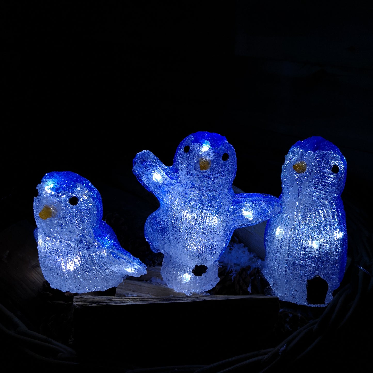 23cm Set of 3 Acrylic Ice White LED Penguins Indoor Outdoor Christmas Decoration