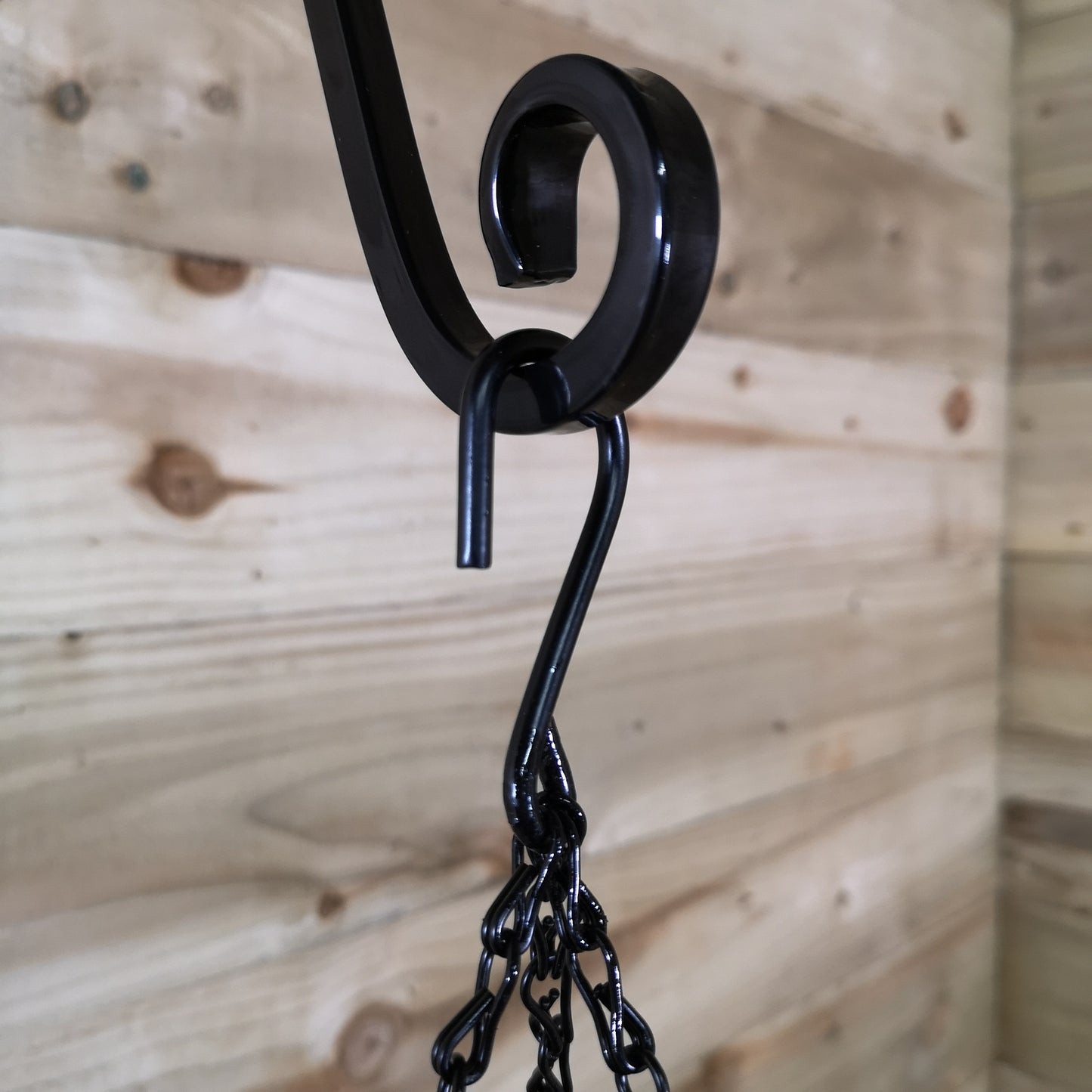 Pack of 2 Tom Chambers Black Lattice Metal Garden Hanging Basket with WaterSave Coco Fibre Liner 35cm - Without Bracket