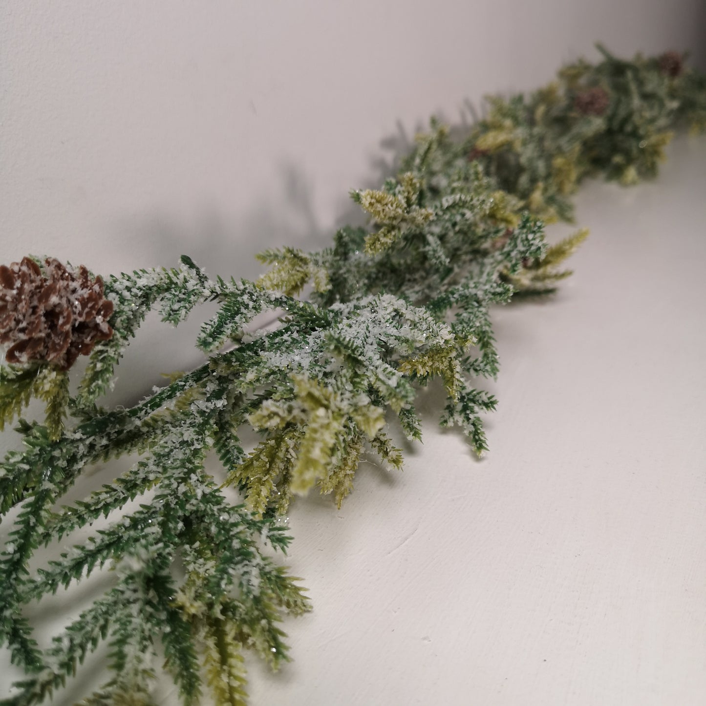 160cm Realistic Look Christmas Green Spruce Garland with Frosting and Plastic Pine Cones