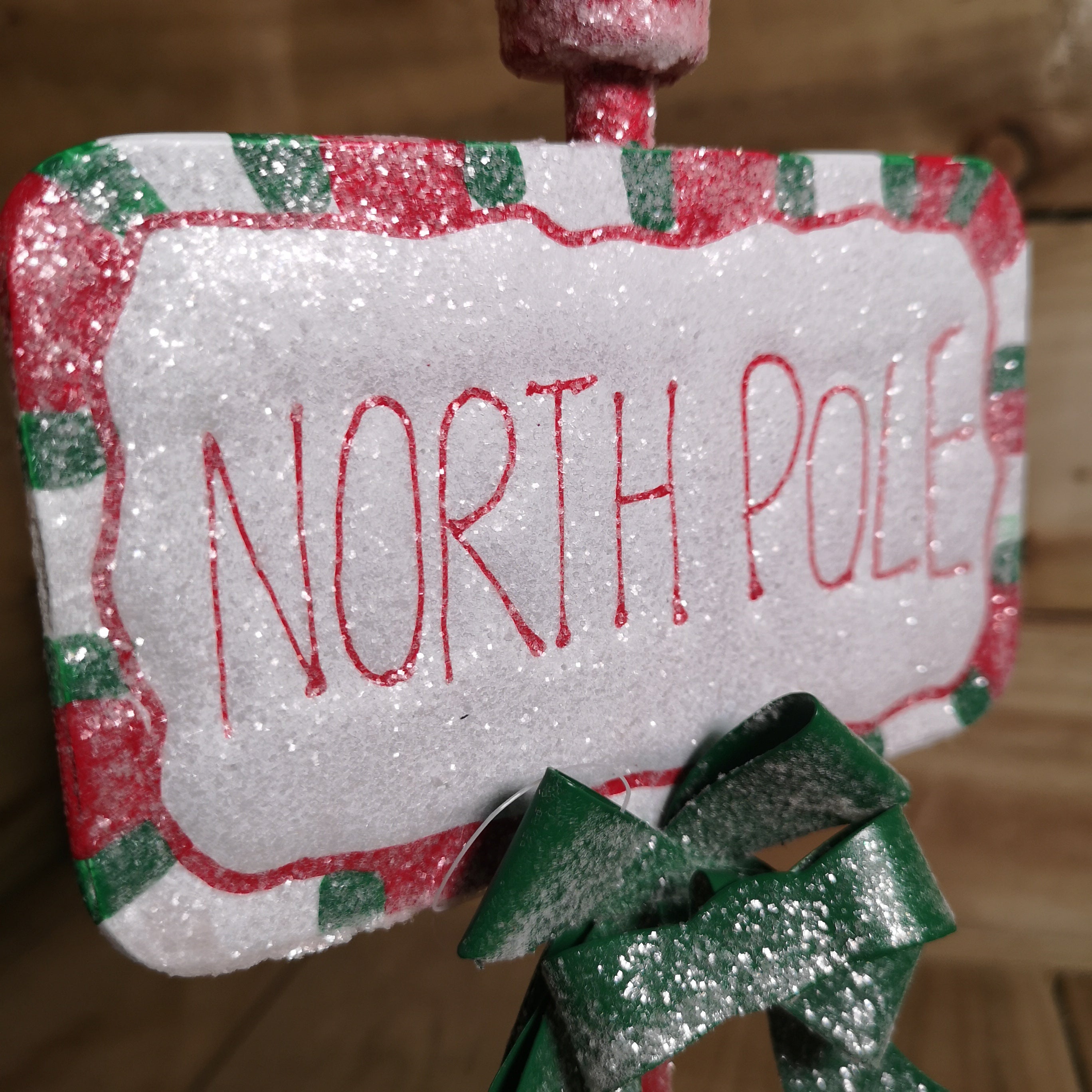 33cm North Pole Christmas Decoration Novelty Sign