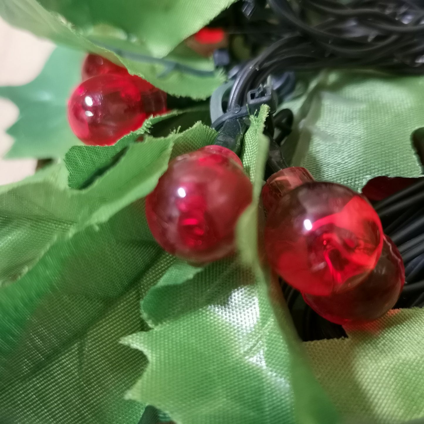 3.6m 50 LED Red Berry and Holly Lights For Outdoor and Indoor Use
