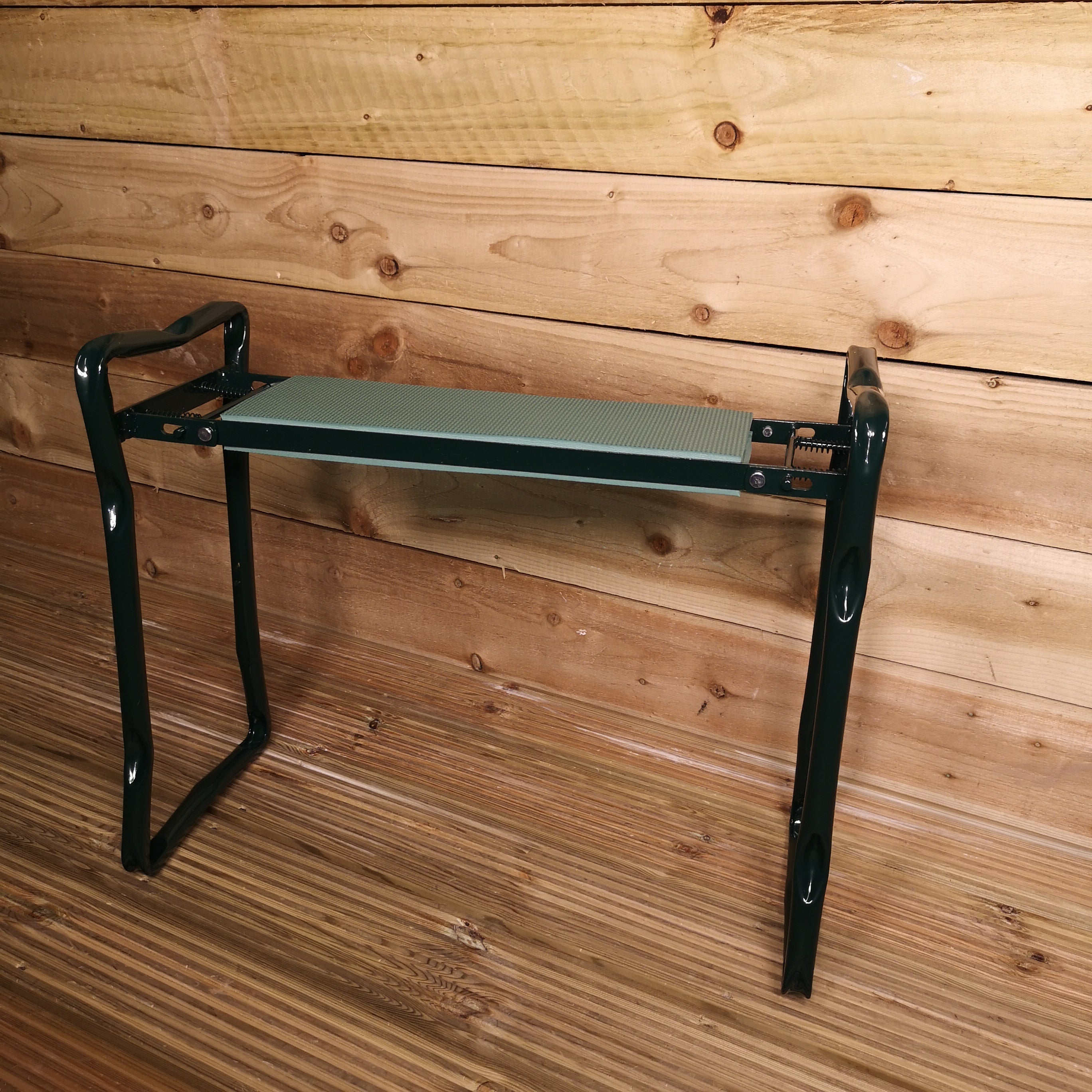 Robust Folding Garden / Gardening Kneeler & Seat