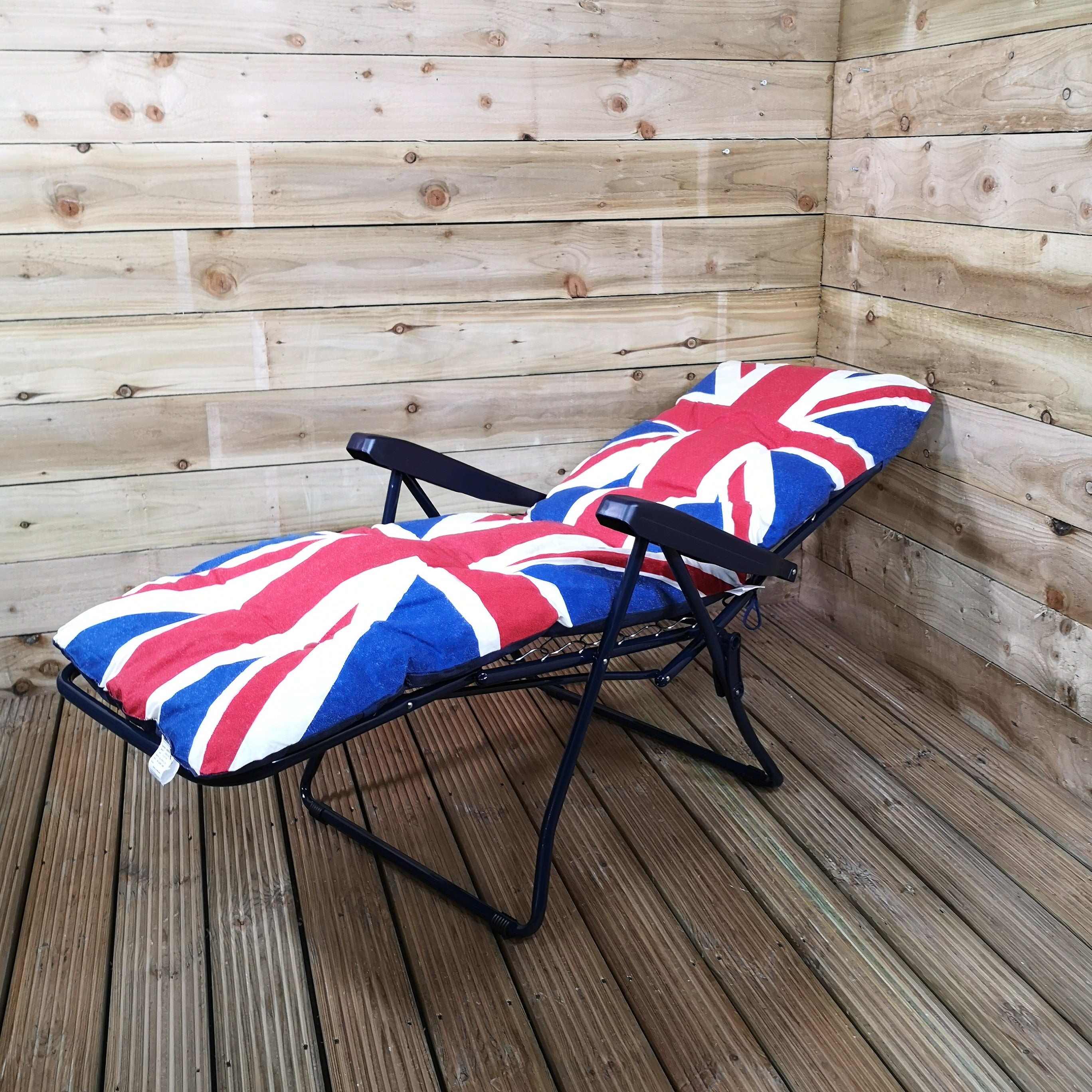 Pack of Two Union Jack King Coronation Padded Outdoor Garden Patio Recliners / Sun Loungers