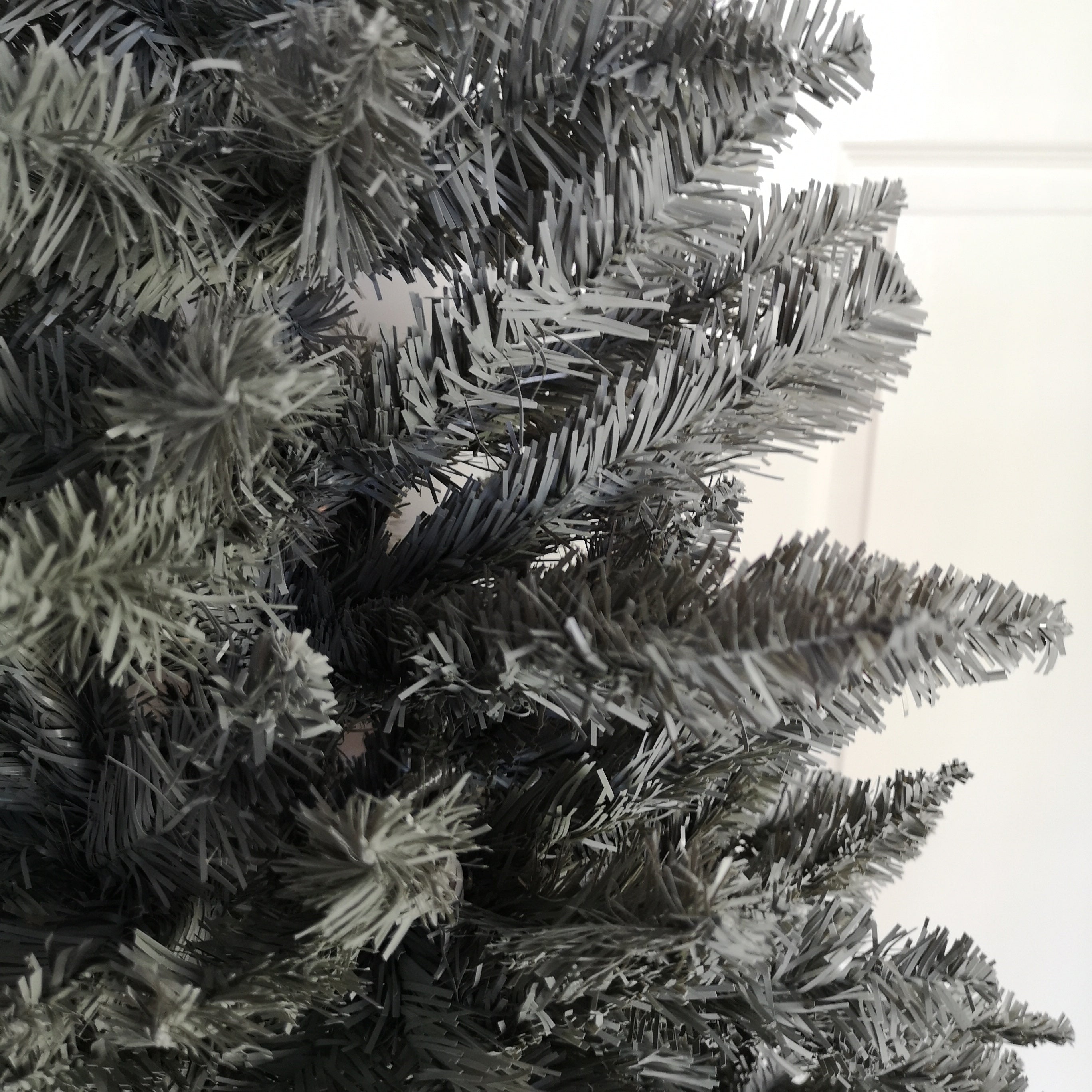 5ft (150cm) Luxury Charcoal Pine Grey Silver Christmas Tree with 509 Tips