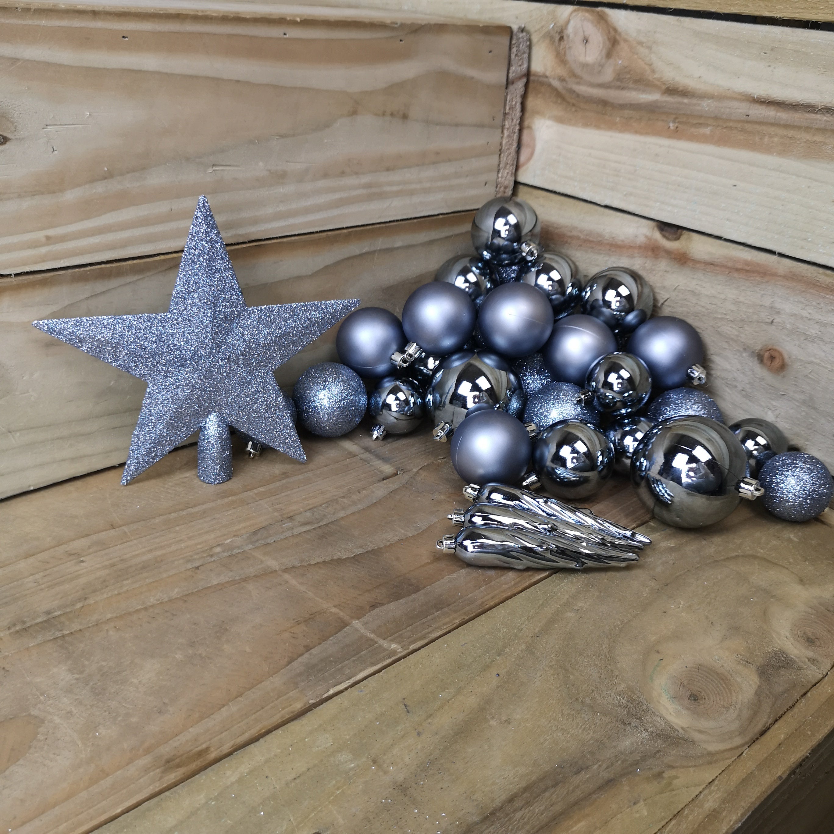 33 Assorted Shatterproof Christmas Baubles With Star Tree Topper - Blue Stone