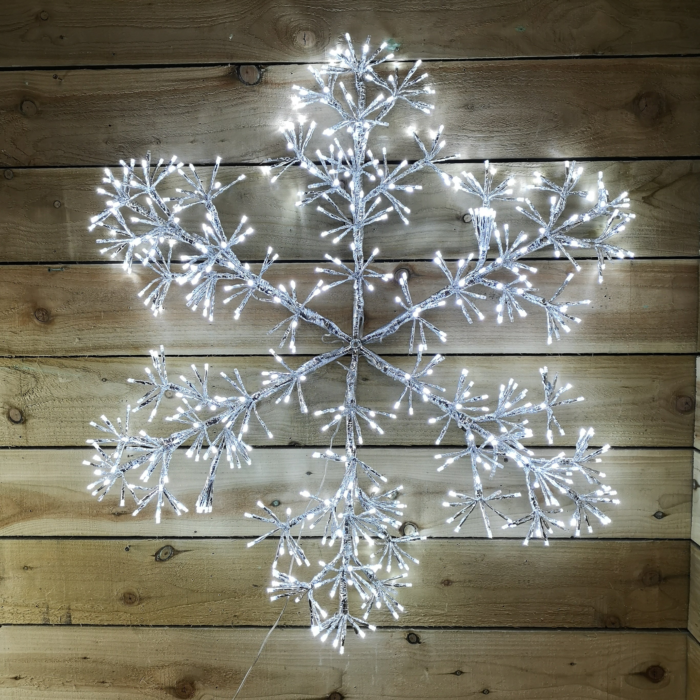 Premier 90cm Silver Starburst Snowflake Wall Window Decoration With 660 White LEDs