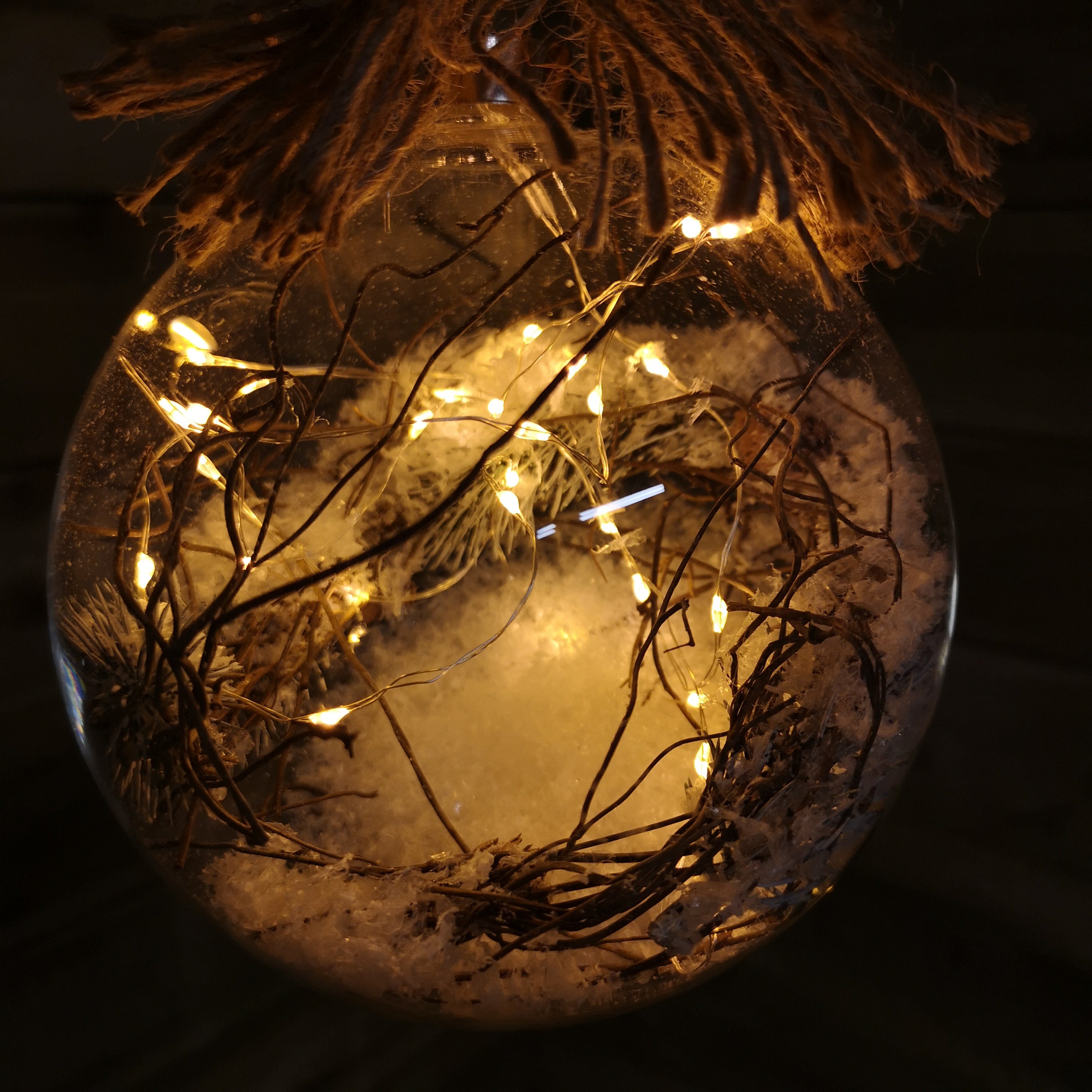 10cm LED Battery Operated Hanging Glass Ball Christmas Decoration