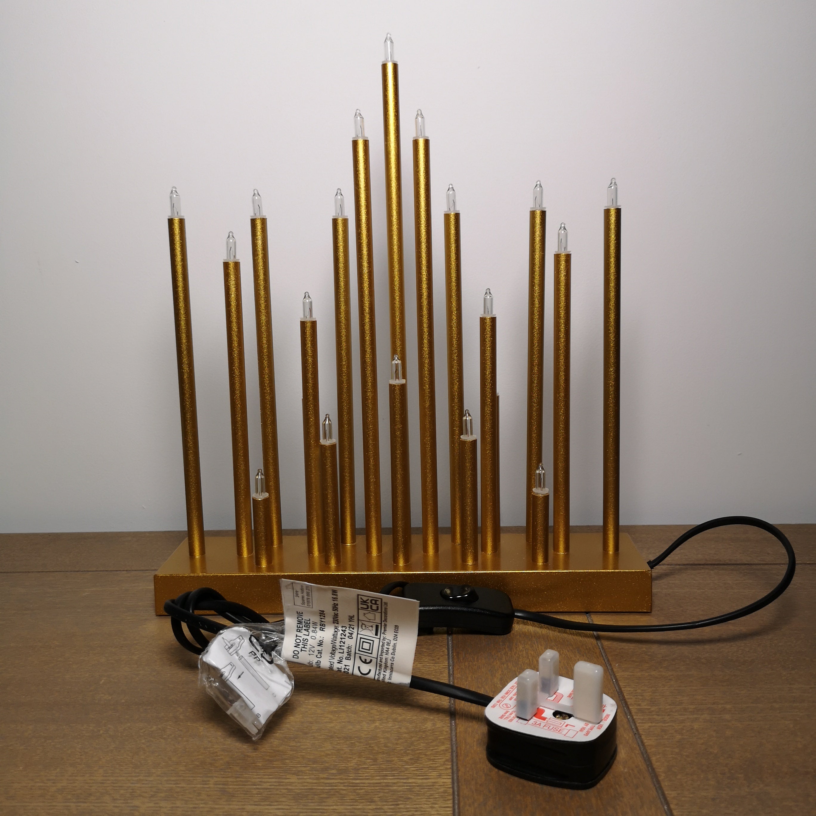 33cm Premier Christmas Candle Bridge Star Shaped with 20 LEDs In Gold Mains Power