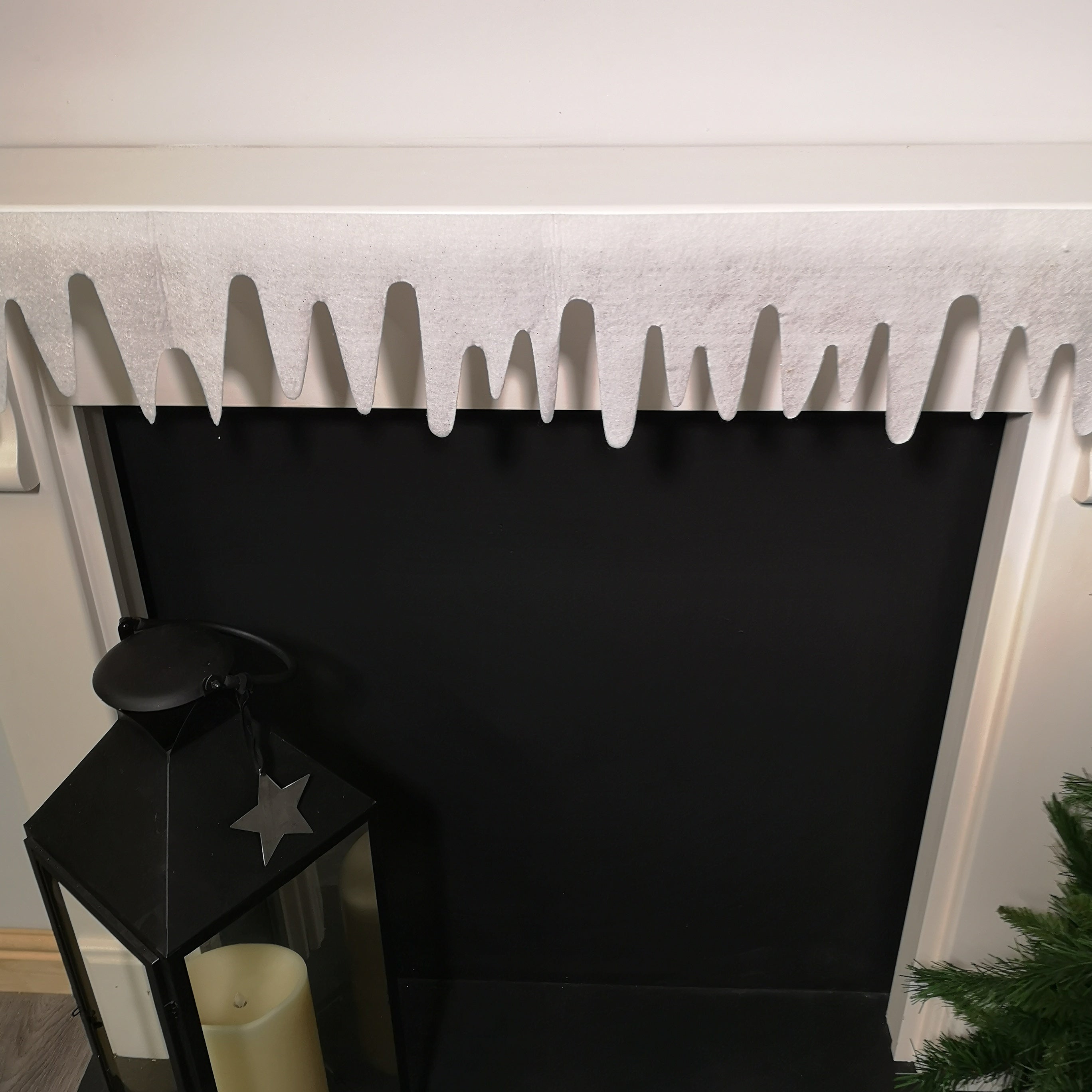 Premier White Felt 18cm x 240cm Decorative Glitter Christmas Icicle Fringe Wall Fireplace Decoration