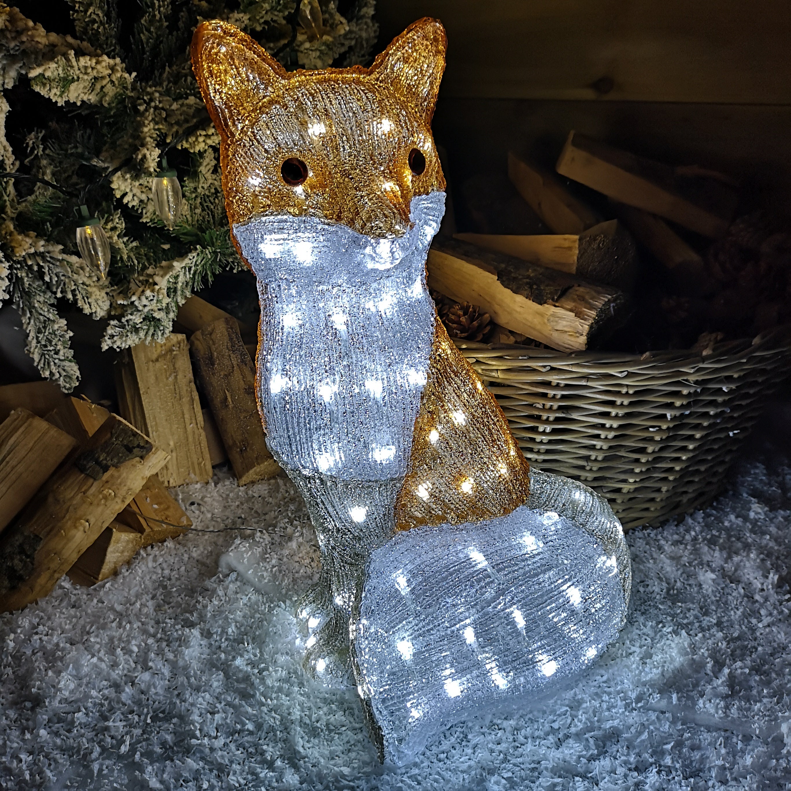 54cm The Snowman & Snowdog 2018 Acrylic Fox Christmas Decoration with 100 Ice White LEDs