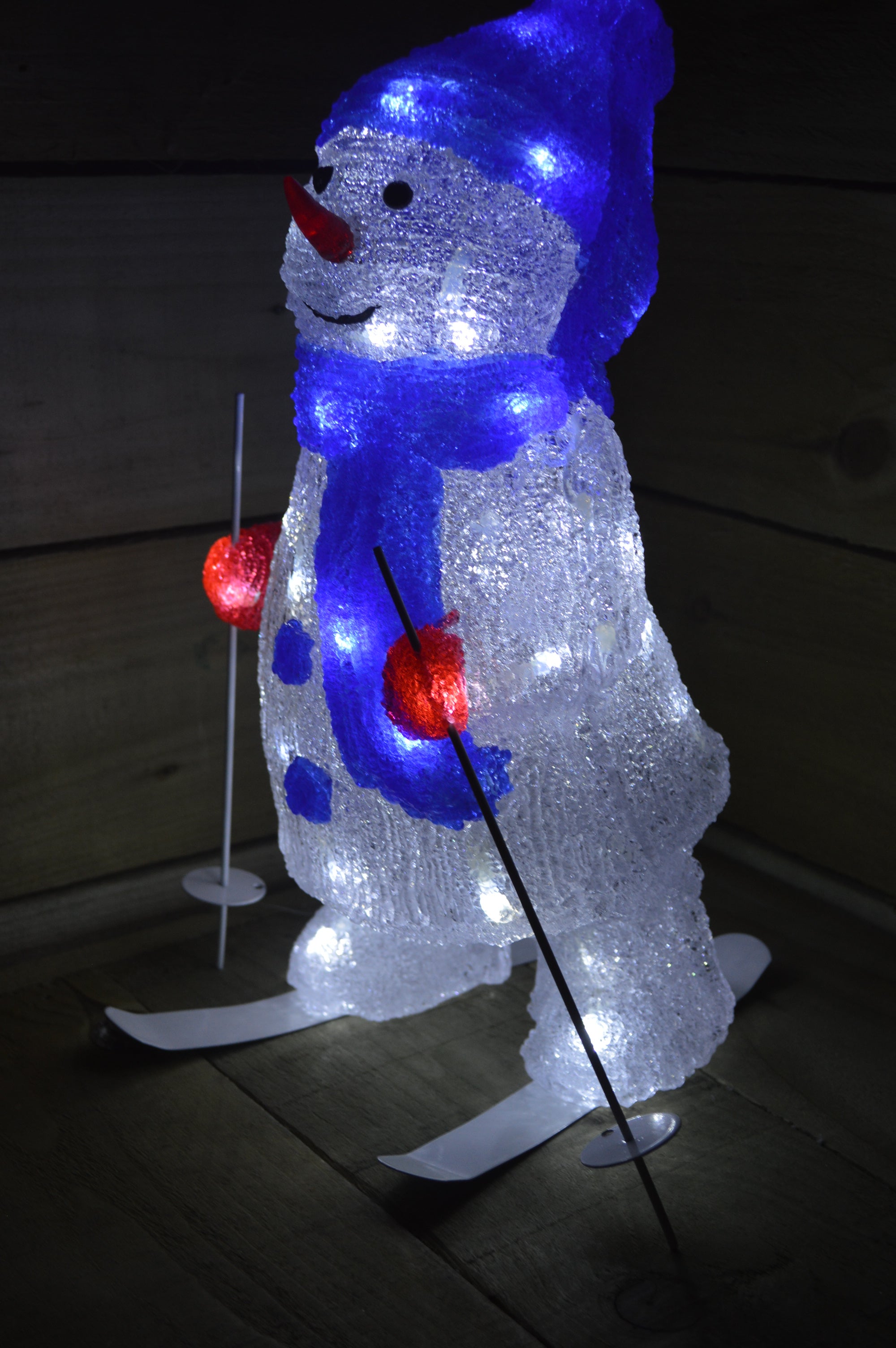 40cm Skiing Snowman Christmas Decoration with 48 Ice White LEDs with a 10m Cable