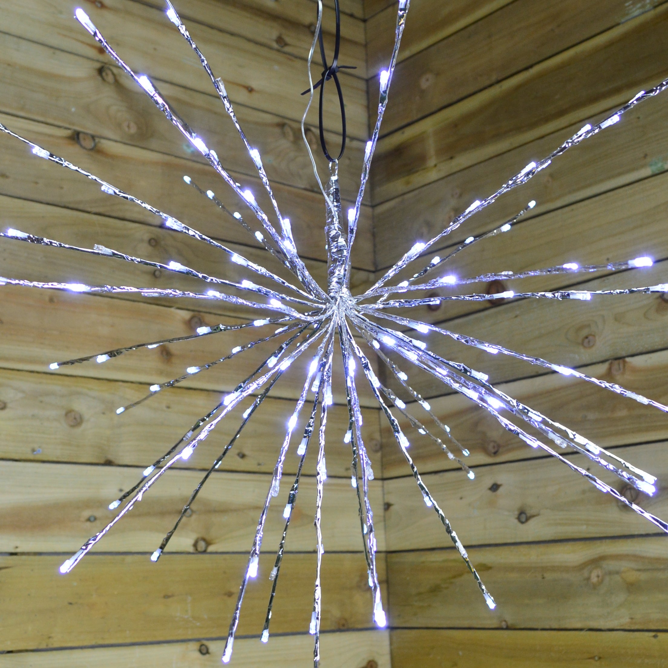Lumineo 70cm LED Polestar Lights - 160 Cool White Lights - 13% Flashing Lights