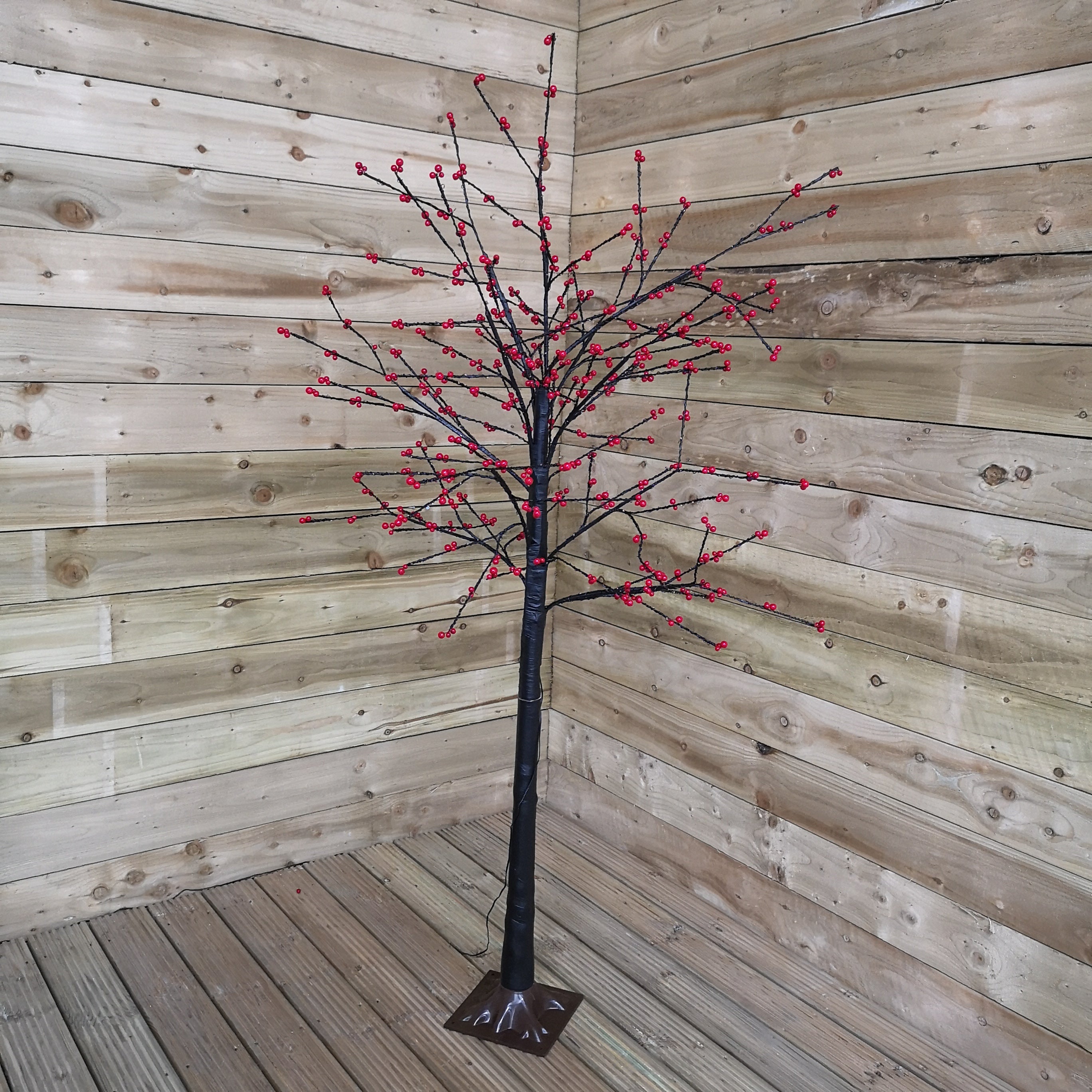 180cm 6ft Christmas Lit Black Twig Tree Red Berry 600 Warm White LED