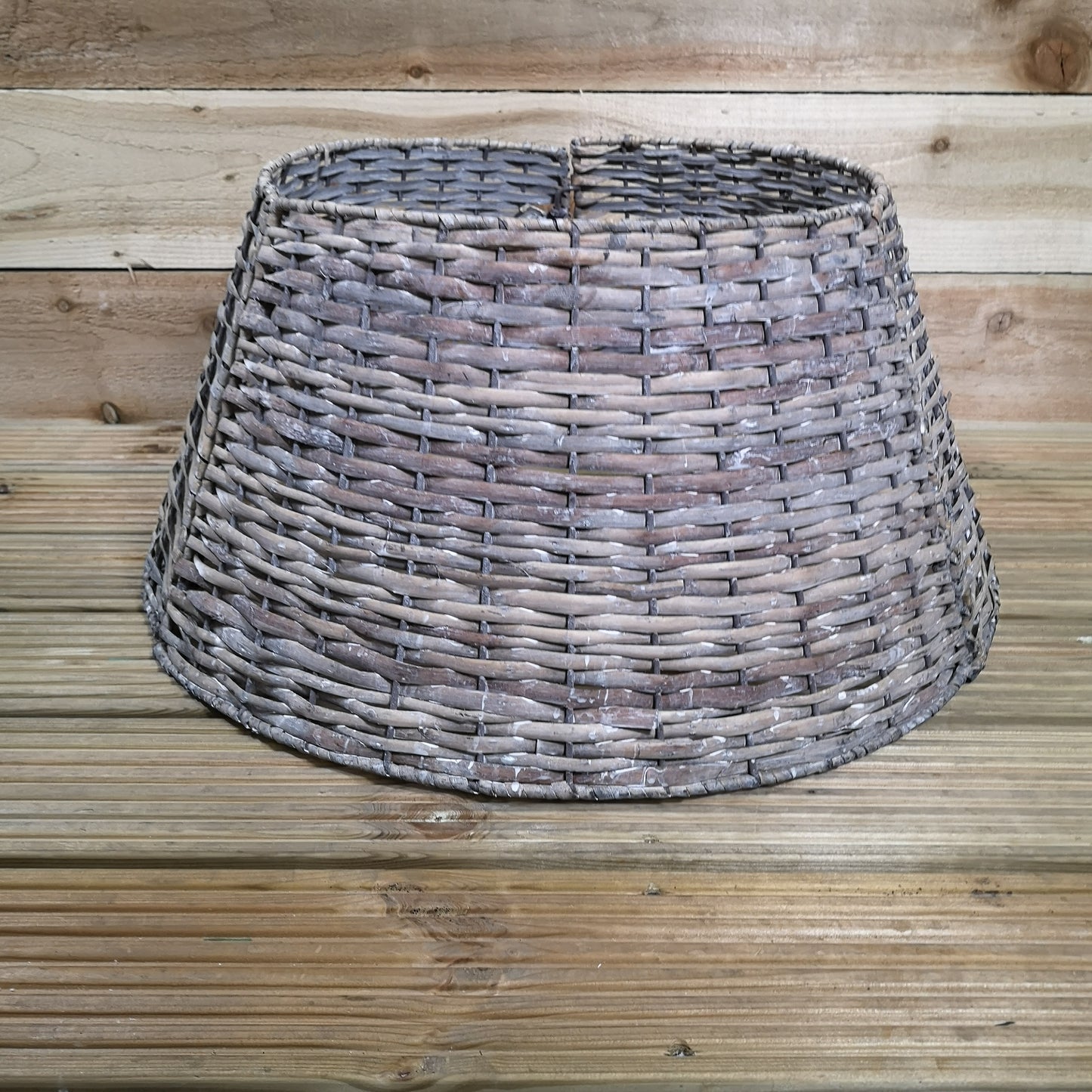 28/57cm Everlands KD Willow Christmas Tree Skirt Wicker Rattan - Small Grey Wash