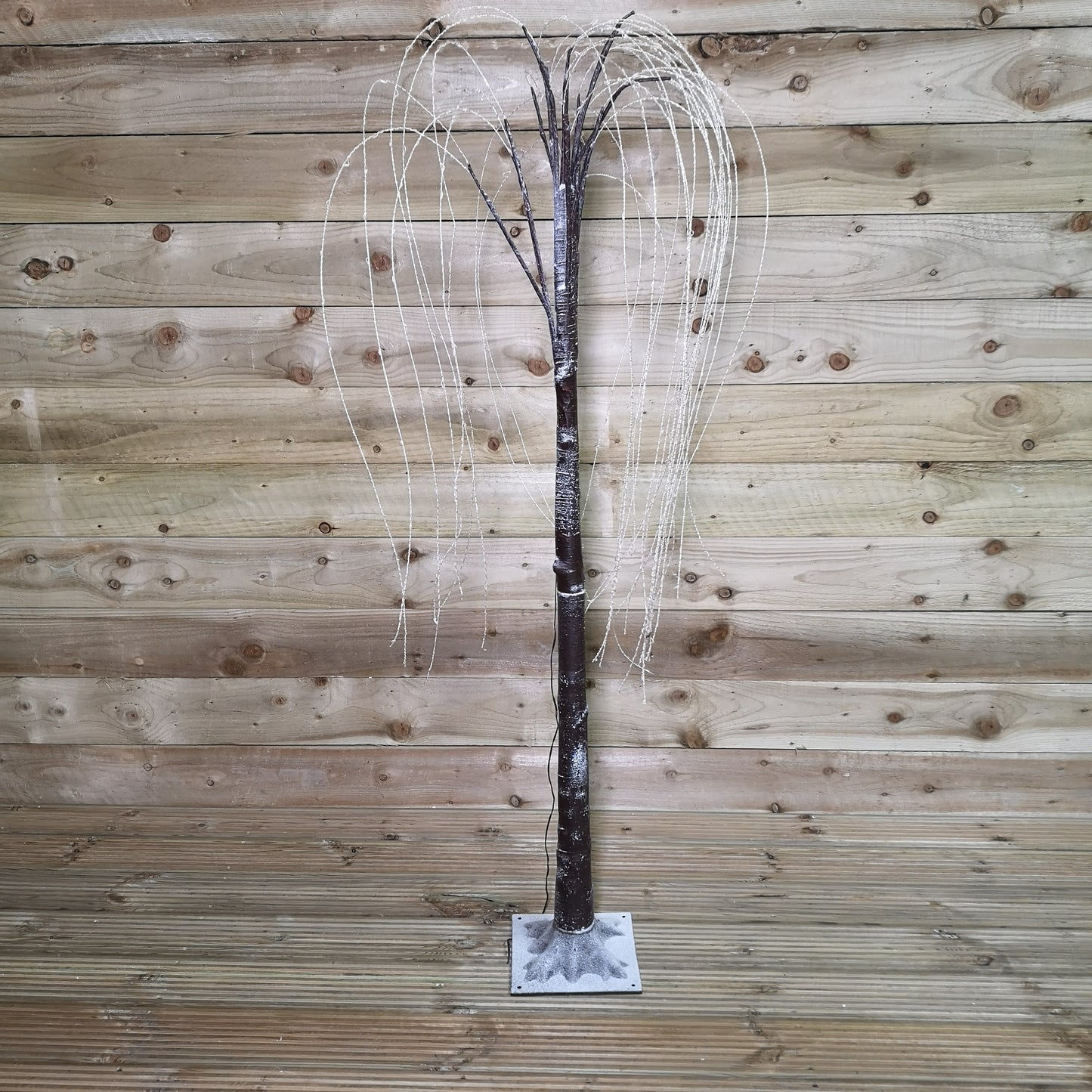 5ft 1.5m Premier Christmas Brown Flocked Static/Flashing  540 LED Willow Tree in White Mix