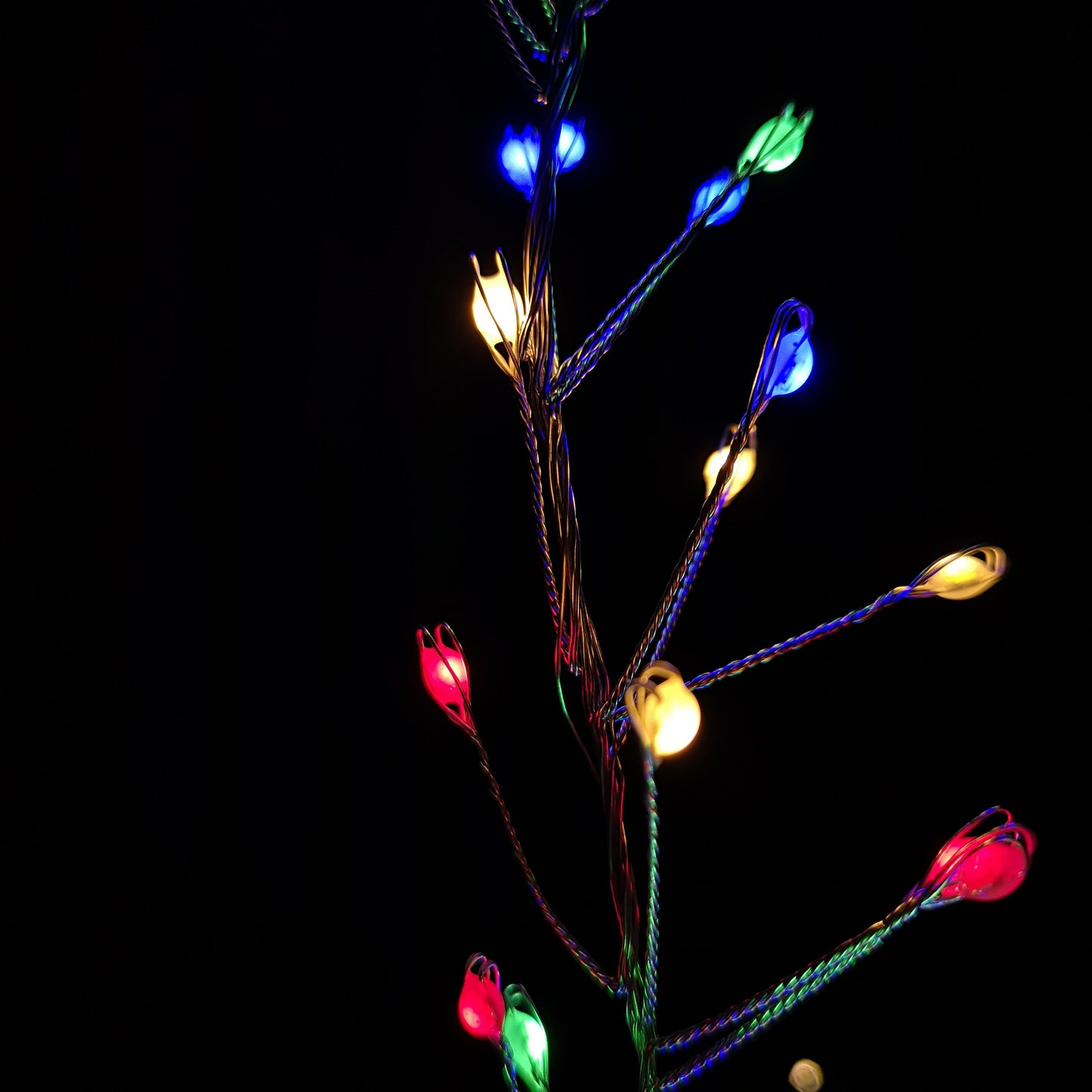 800 LED 5.5m Premier Christmas Indoor Outdoor Wire Cluster Lights with Timer in Multicoloured