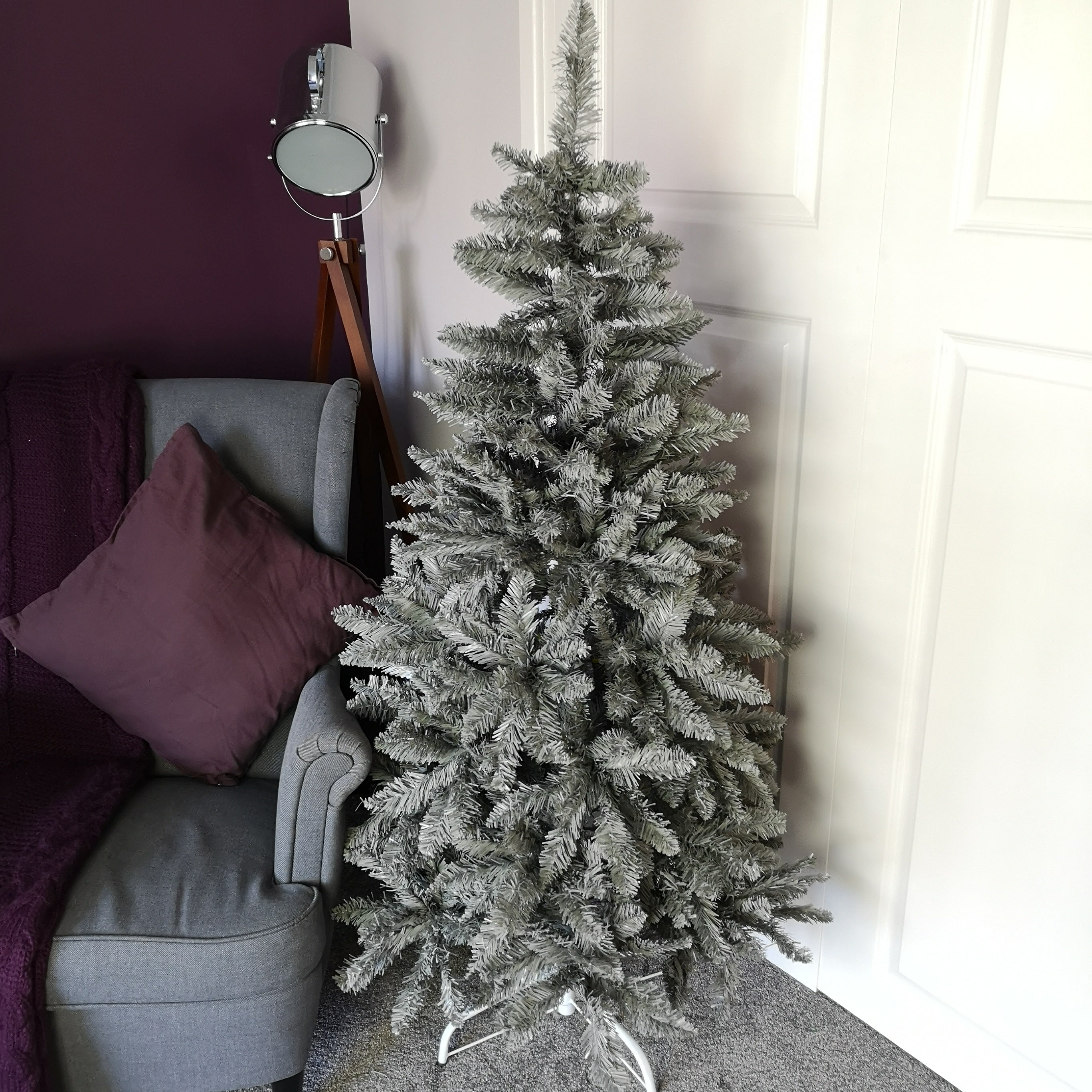 5ft (150cm) Luxury Charcoal Pine Grey Silver Christmas Tree with 509 Tips