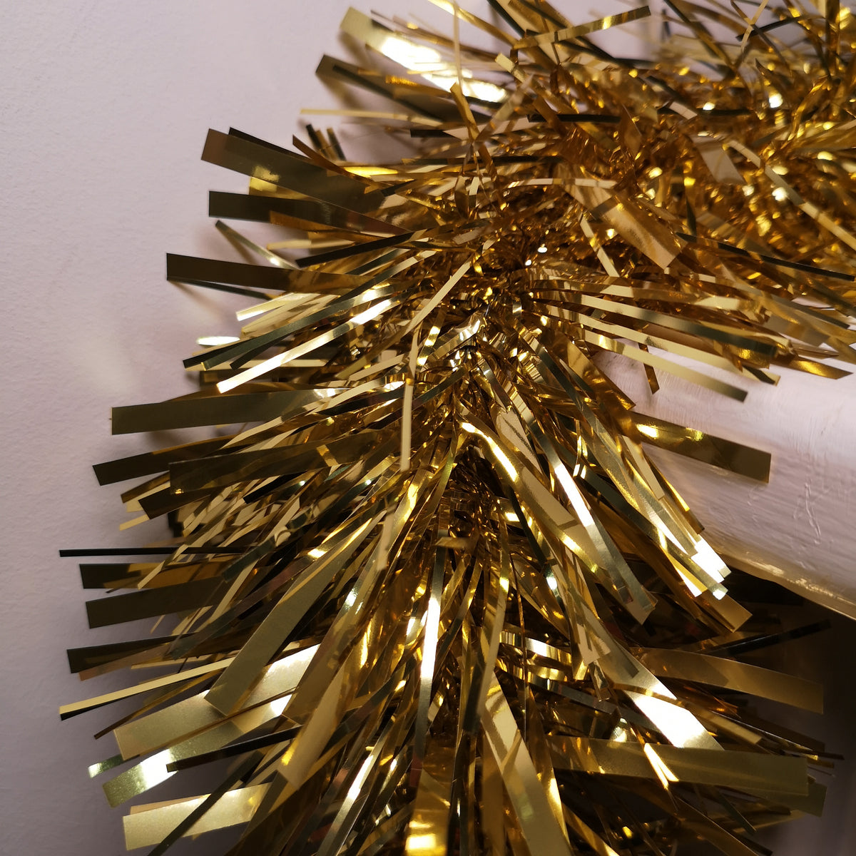 10m x 15cm Luxury Chunky Cut Tinsel Garland Christmas Tree Decoration - Gold