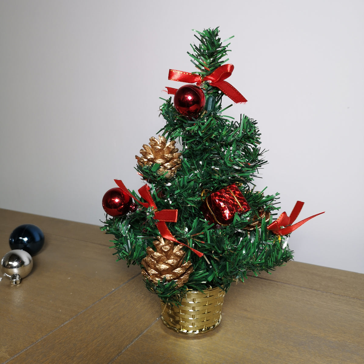 30cm Premier Green Mini Christmas Tree Decorated in Red & Gold