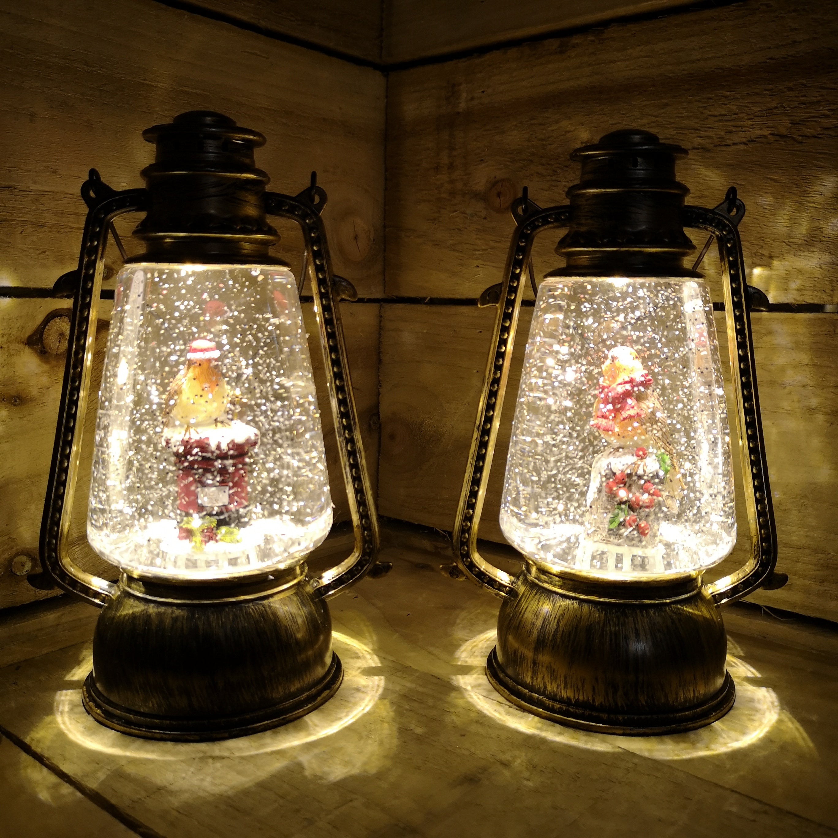 24cm Premier Christmas Water Spinner Antique Effect Hurricane Lantern – Choice of 2 Robin Designs