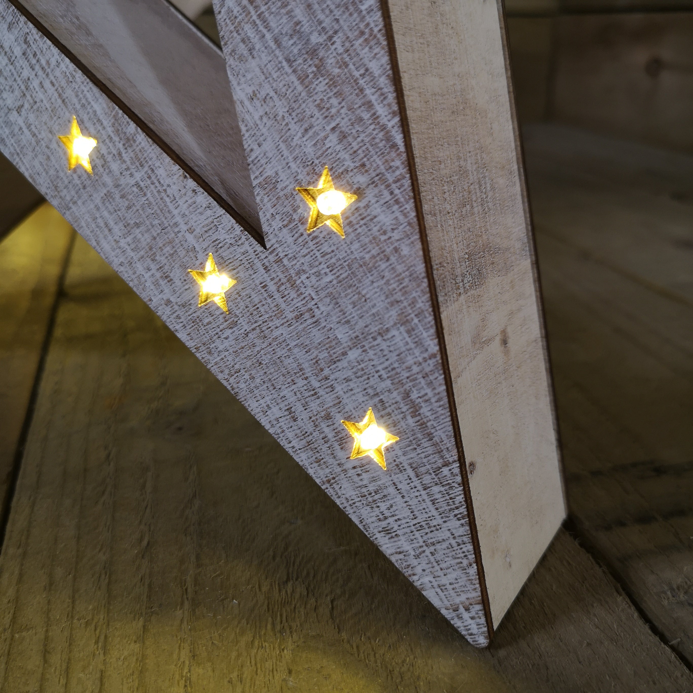Set of 2 Wooden Battery Operated Stars Christmas Decoration with 60 Warm White LEDs