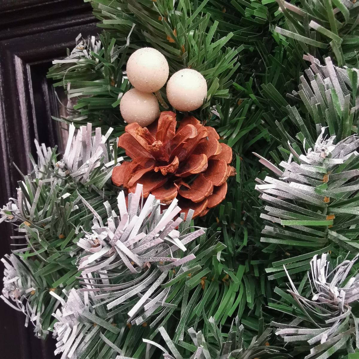 40cm Snow Tips Christmas Door Wreath for Indoor / Outdoor