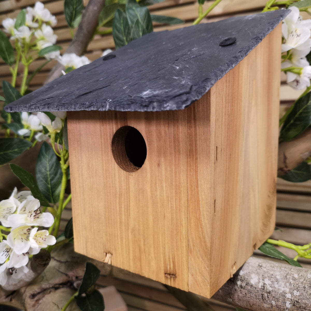 Sledmere Wooden Garden Wild Bird Nest Box-32mm Entrance Hole