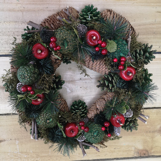 Festive 36cm Red Berry And Apple Christmas Wreath In Box 2736