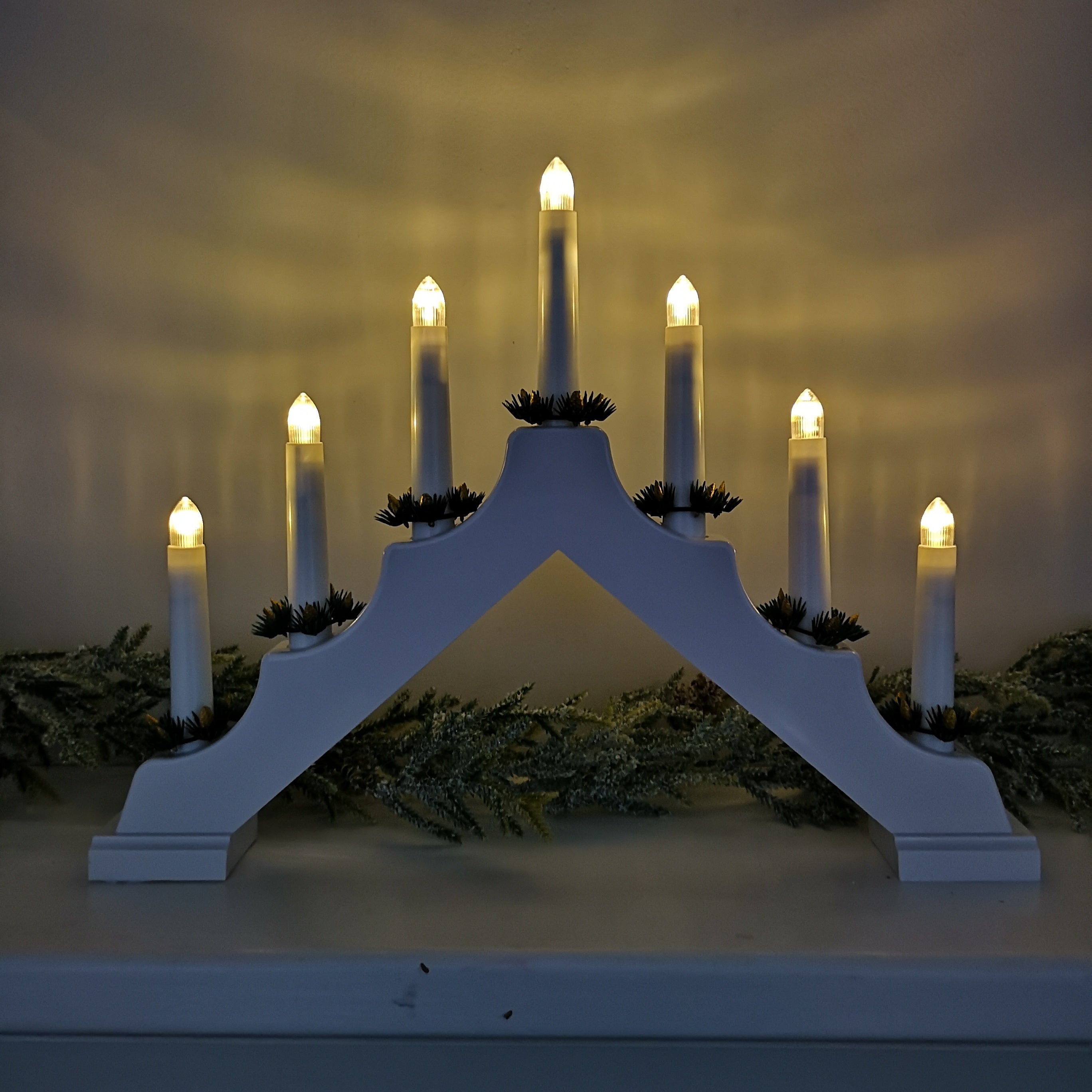 40cm Festive Christmas Candlebridge with 7 Bulbs in White Battery Operated