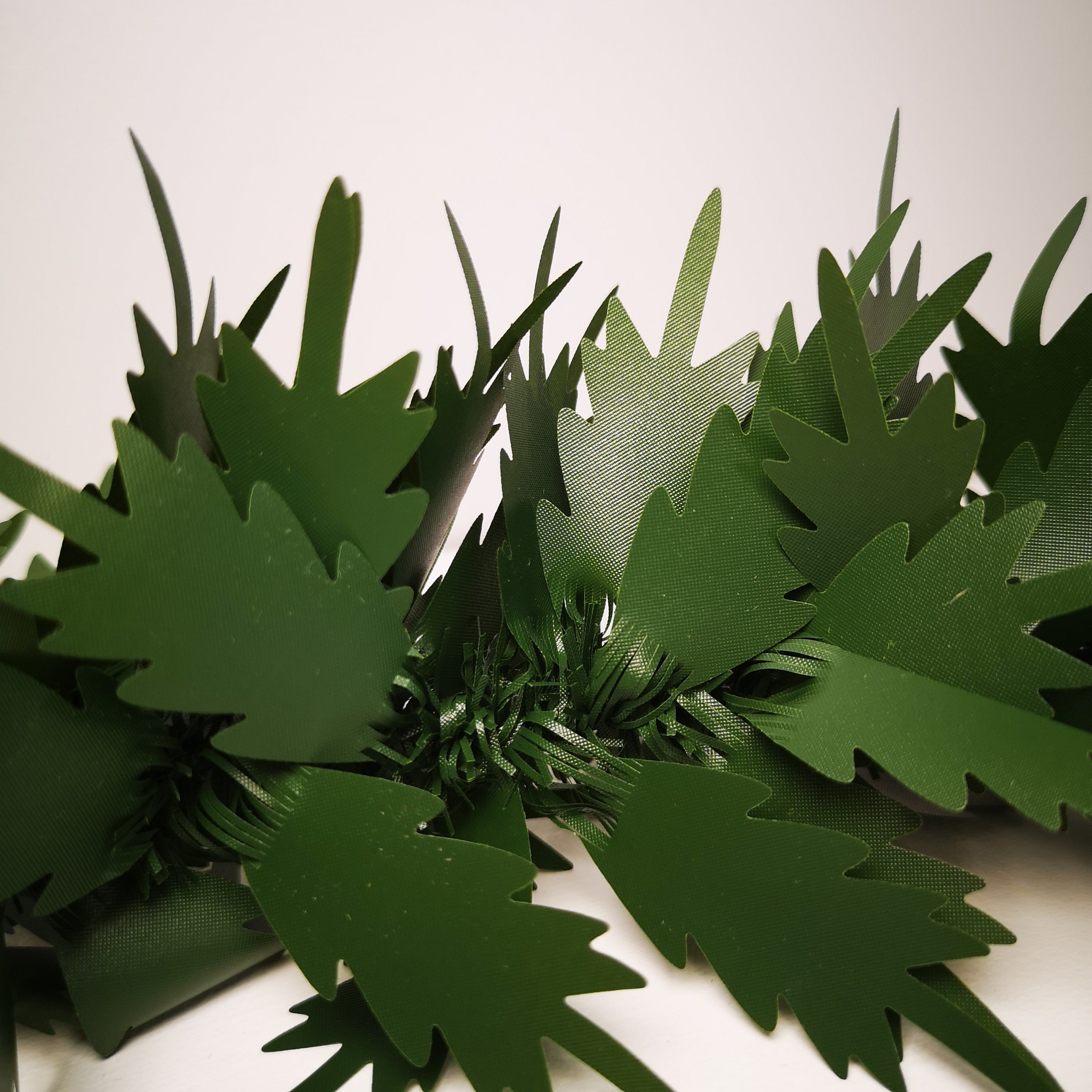1m Green Fern Leaf Tinsel Christmas Garland Decoration