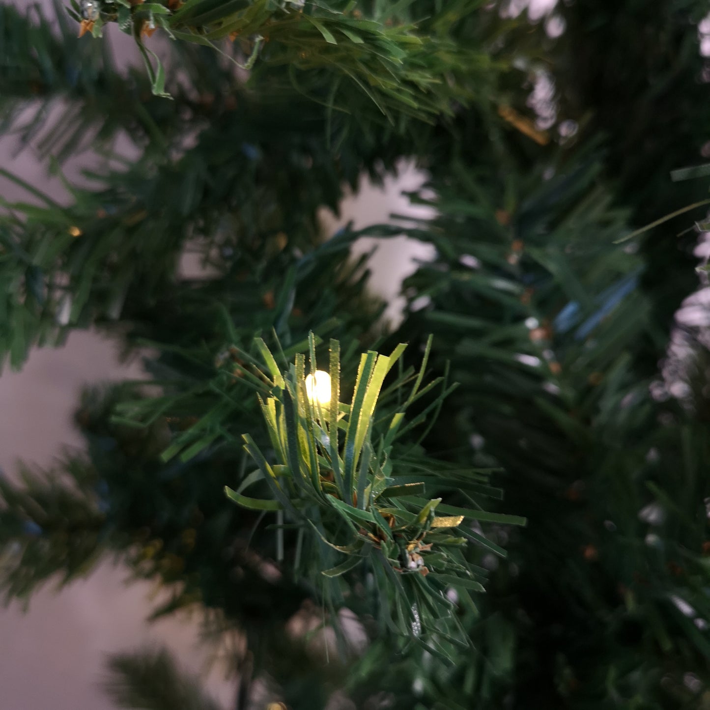 8ft (2.4m) Tall Prelit Premier Indoor / Outdoor Christmas Tree Arch in Green