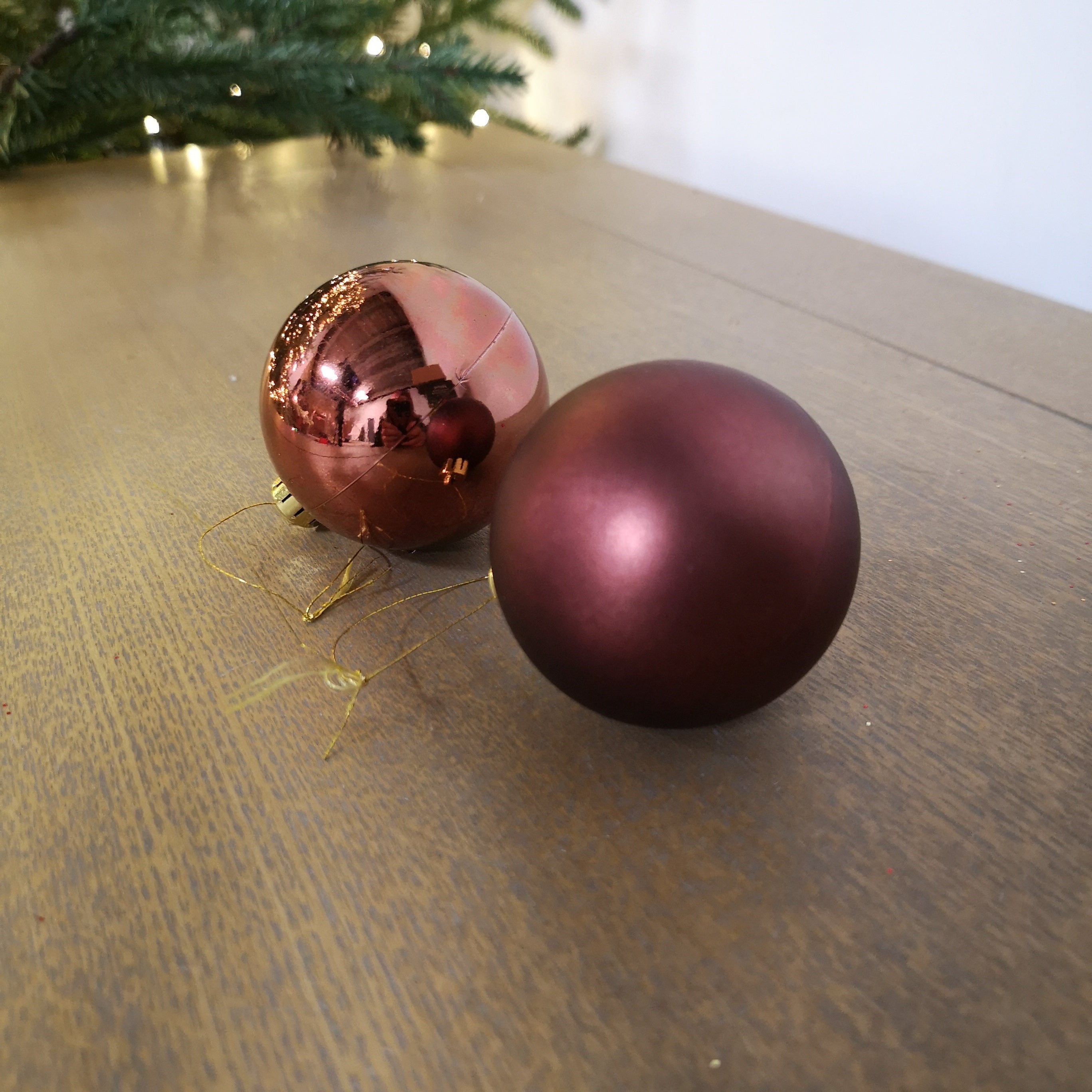 12pcs 6cm Assorted Shatterproof Baubles Christmas Decoration in Rosewood Brown