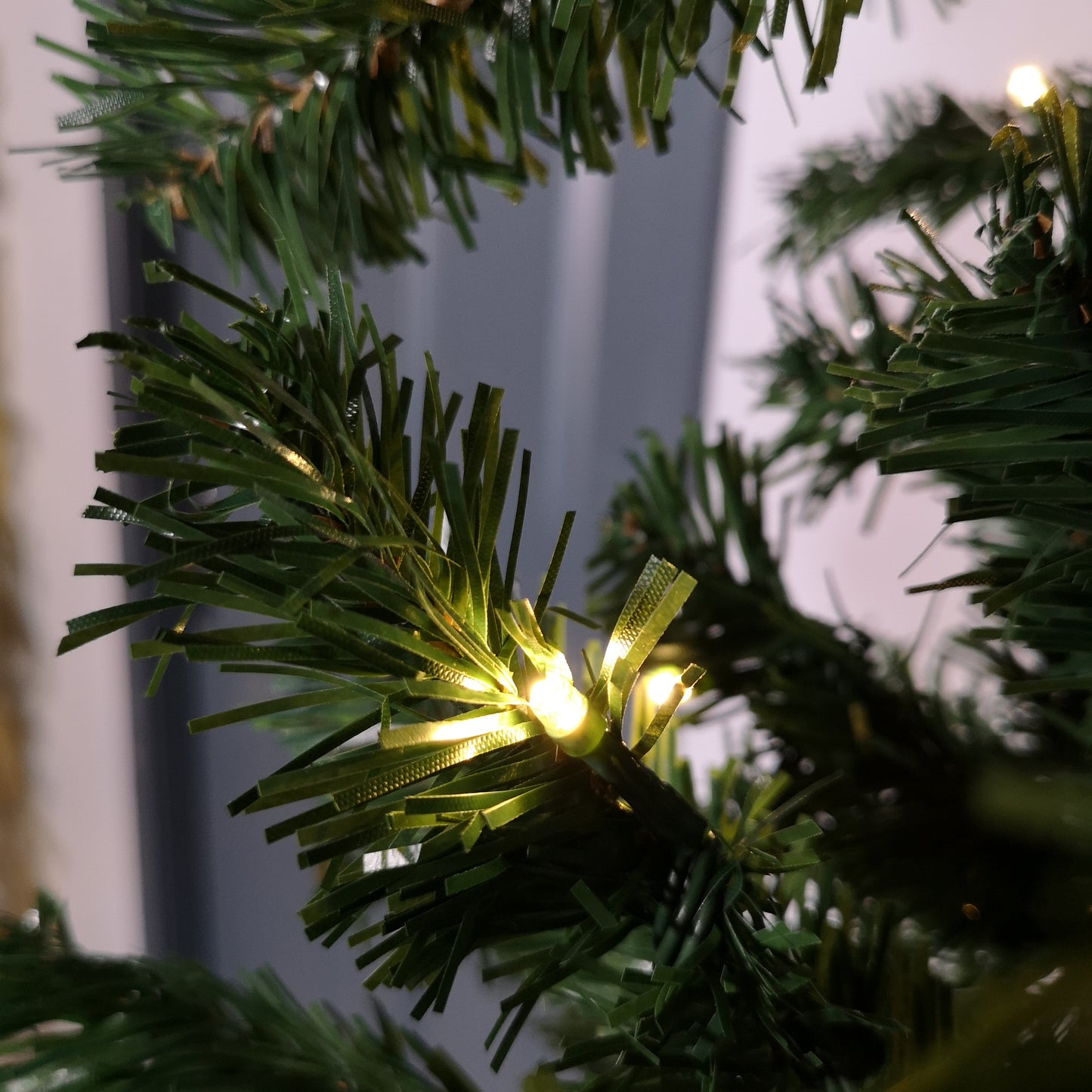 8ft (2.4m) Tall Prelit Premier Indoor / Outdoor Christmas Tree Arch in Green