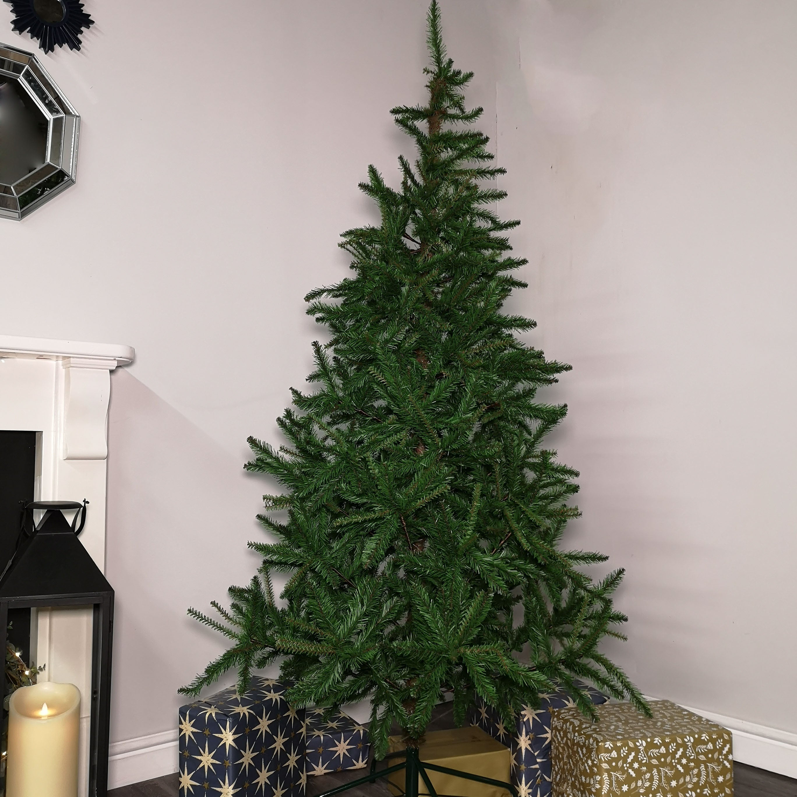 7ft (210cm) Snowtime Pinna Pine Plain Green Artificial Christmas Tree