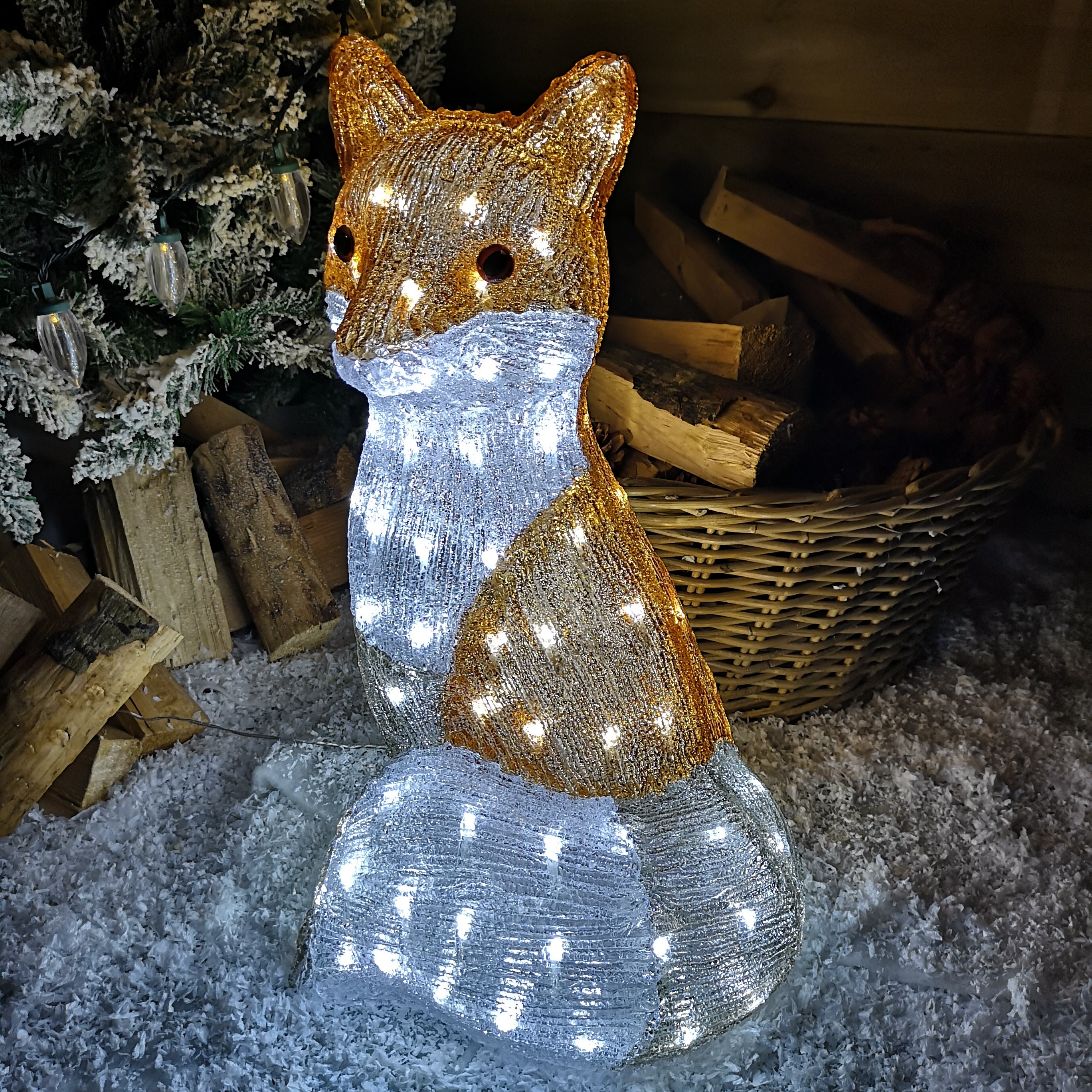 54cm The Snowman & Snowdog 2018 Acrylic Fox Christmas Decoration with 100 Ice White LEDs