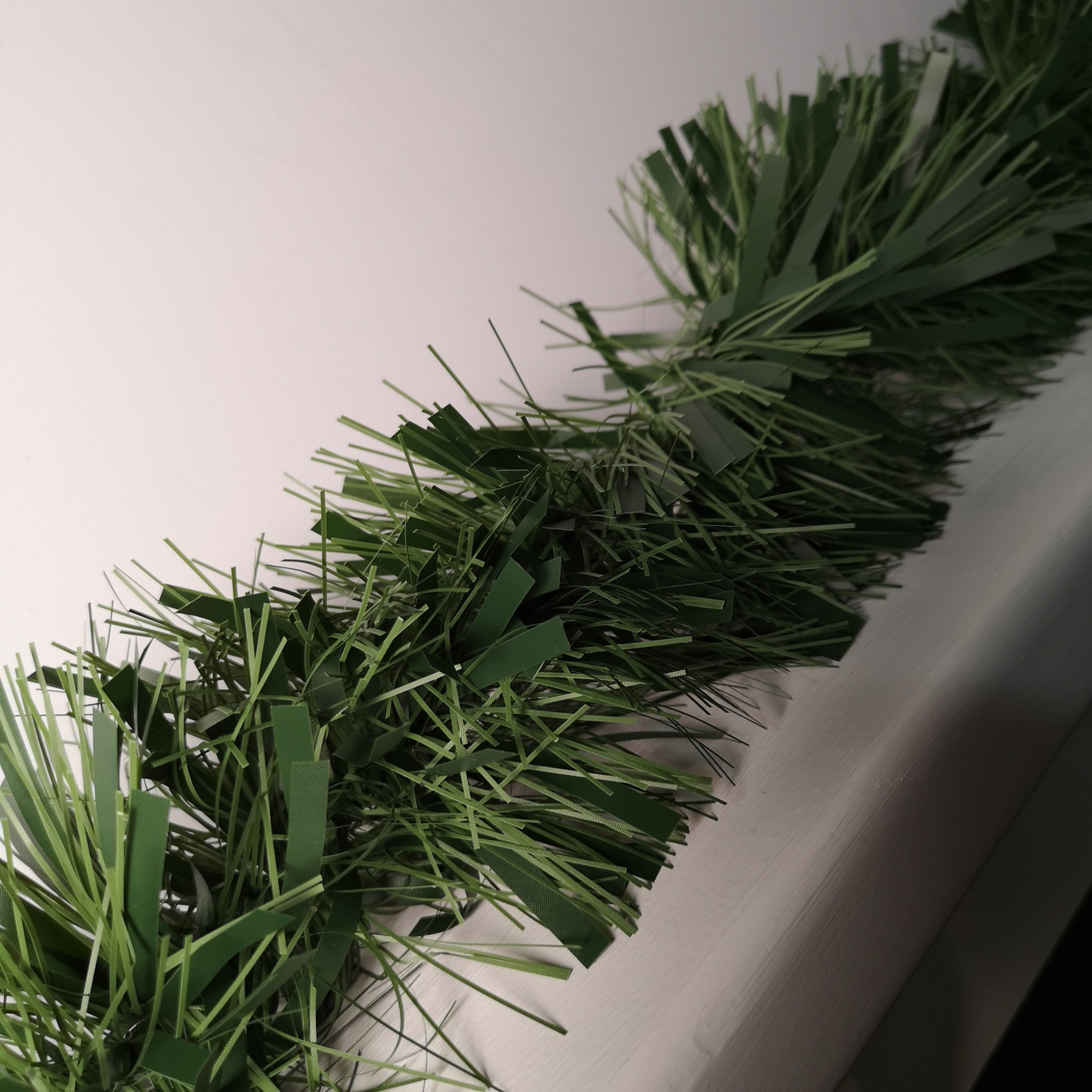 10m x 15cm Luxury Chunky Cut Tinsel Garland Christmas Tree Decoration - Green