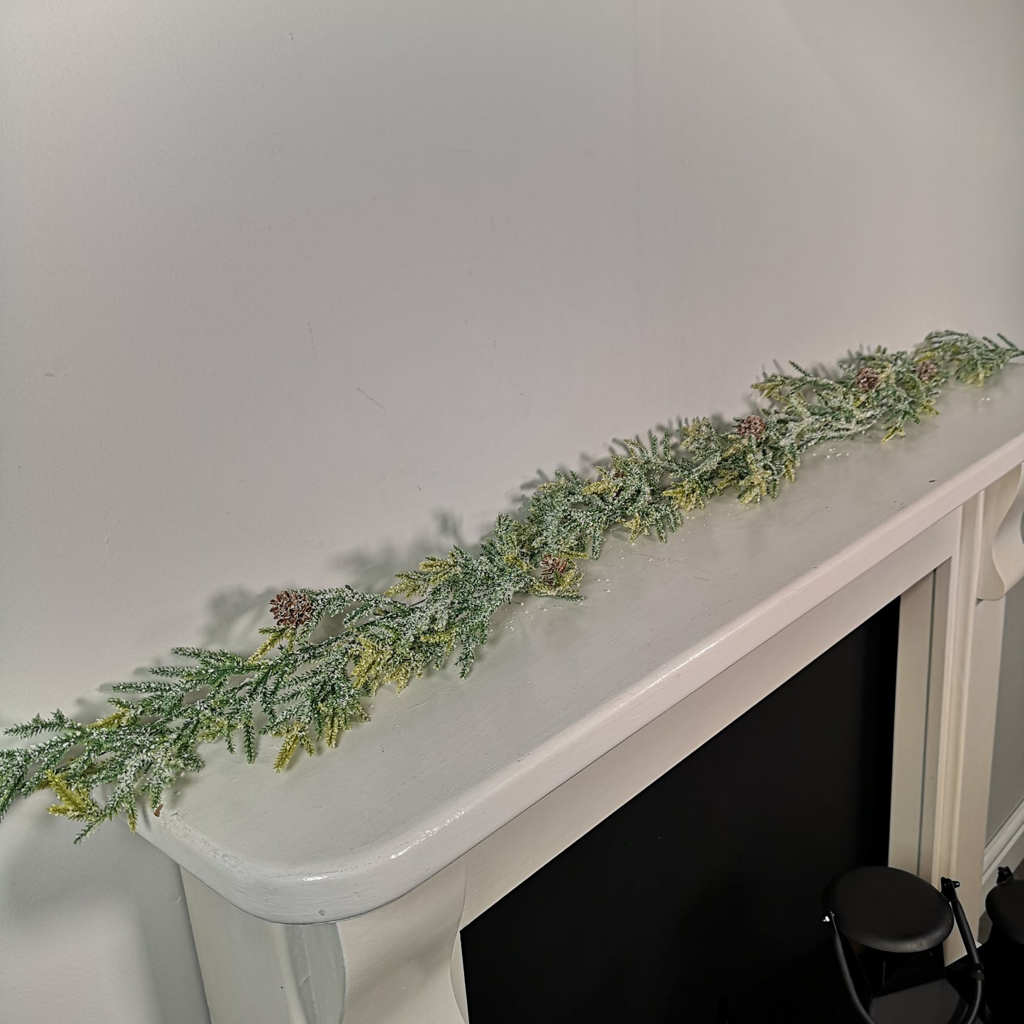 160cm Realistic Look Christmas Green Spruce Garland with Frosting and Plastic Pine Cones