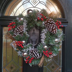 The Tree Company 40cm Festive Silver Dressed Christmas Wreath With Pinecones and Red Berries