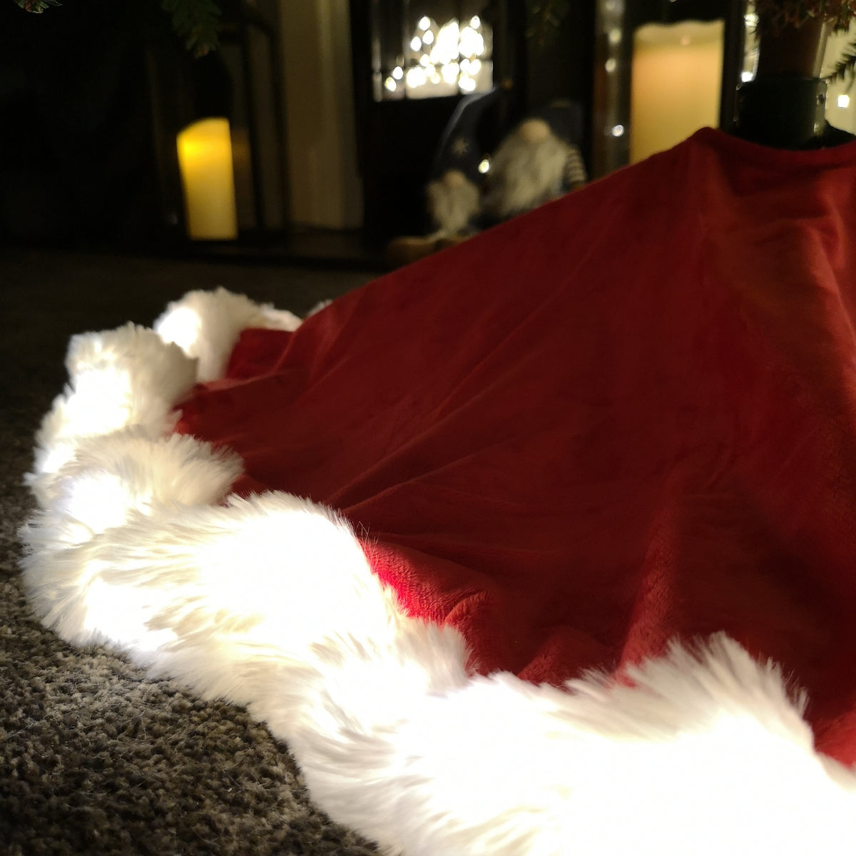 90cm LED Red Faux Fur Christmas Tree Skirt with White Trim 