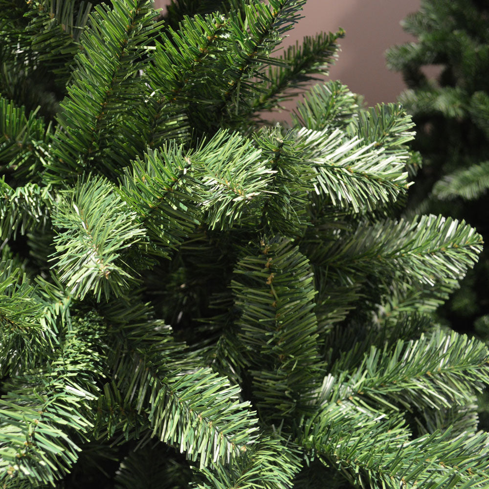7ft (210cm) Imperial Pine Christmas Tree in Green with 770 tips 137cm Diameter