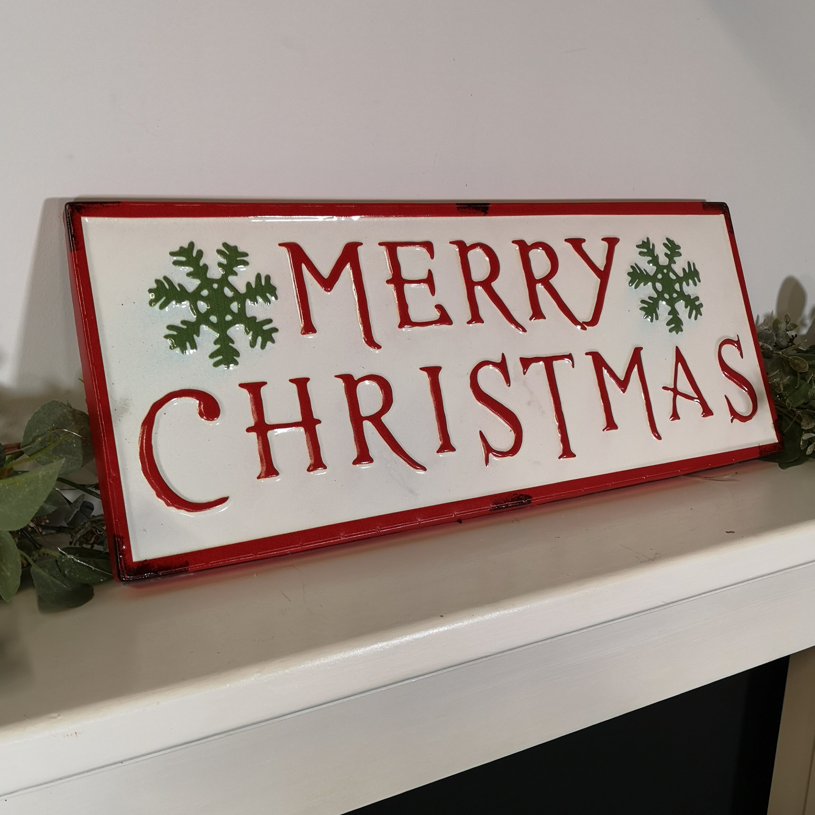 57cm Merry Christmas Metal Sign with Snowflake in Red White and Green