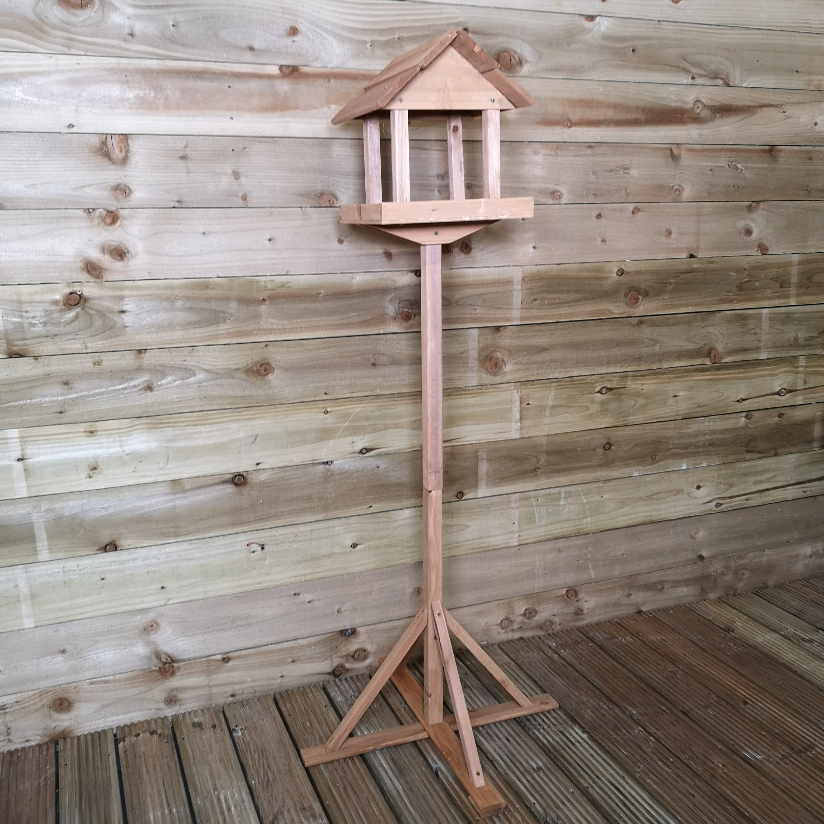 Traditional Wooden Garden Bird Seed Feeder Table with Roof