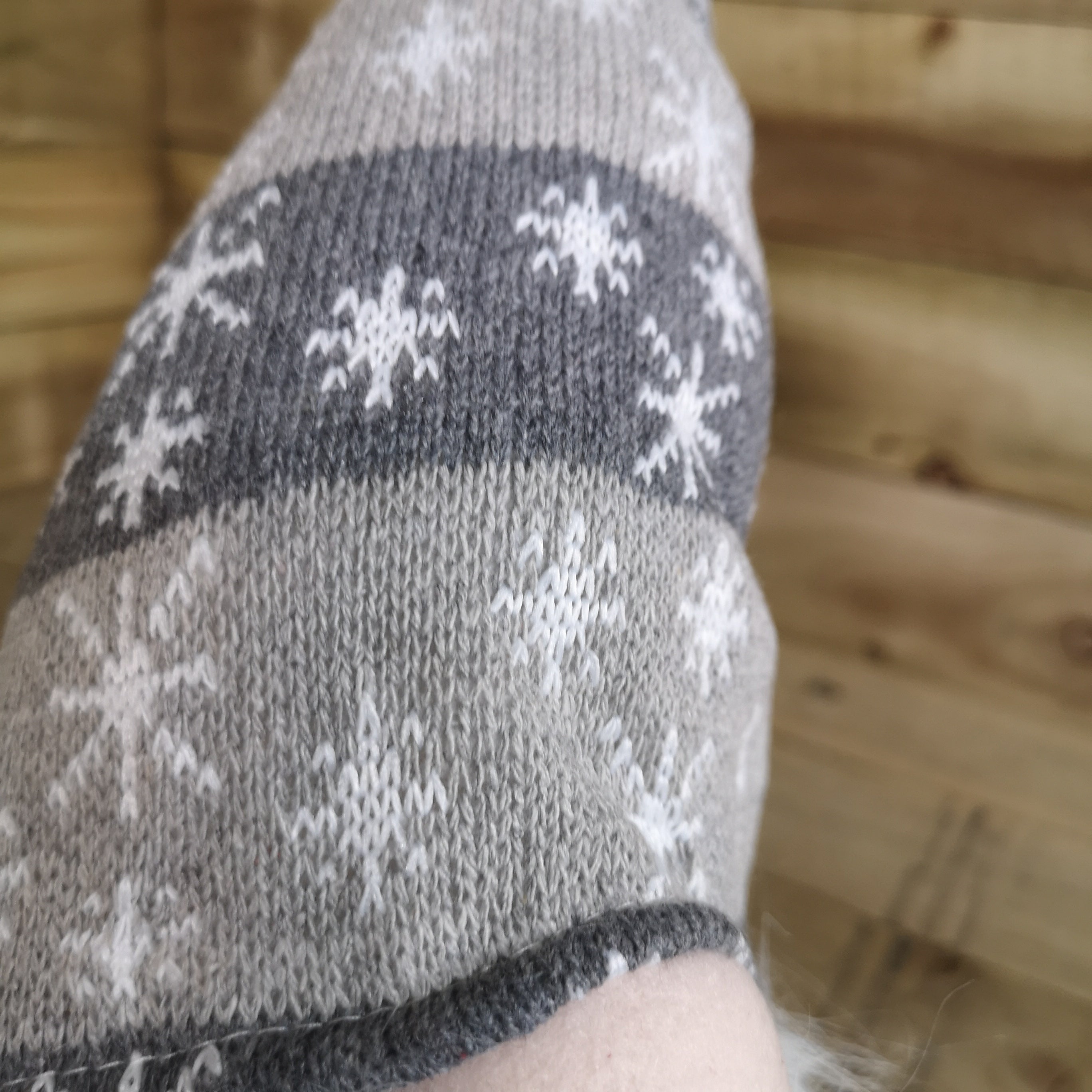 Festive Christmas 66cm LED Lit Snowflake Sitting Gonk - Grey