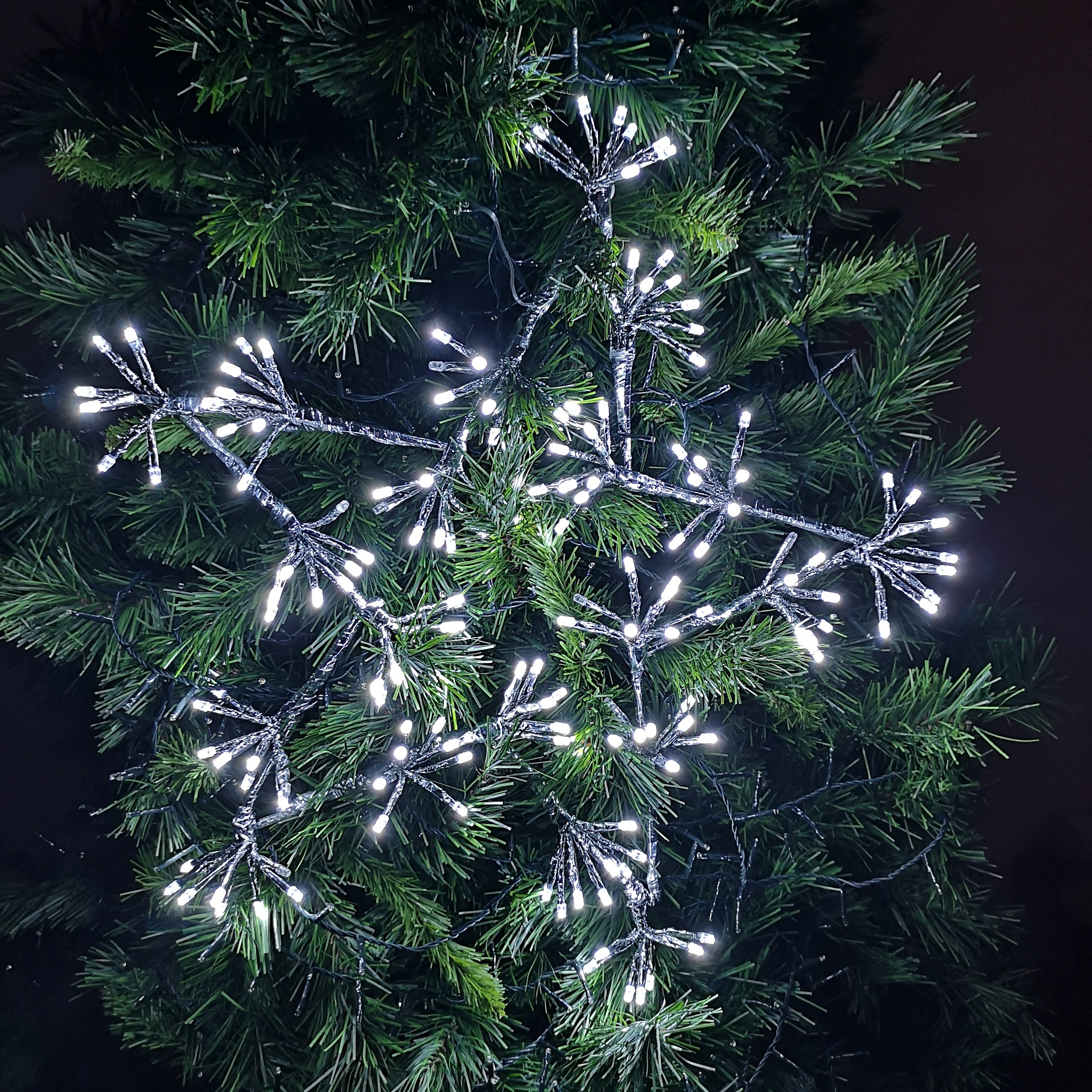 48cm Cool White Festive 160 LED Star Indoor/Outdoor Christmas Decorations